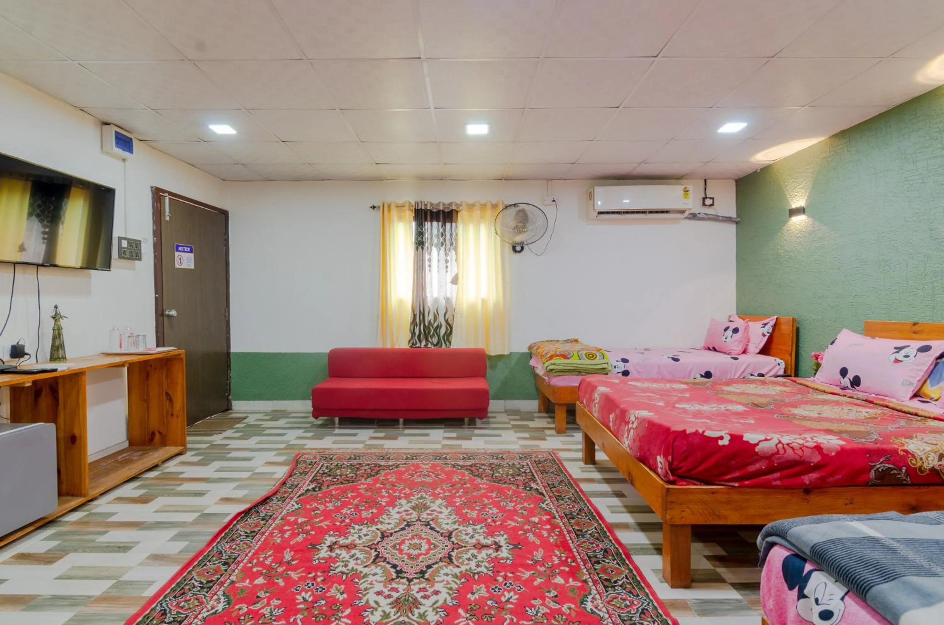 Bed in Natures Dreamland Holiday Homes, Igatpuri