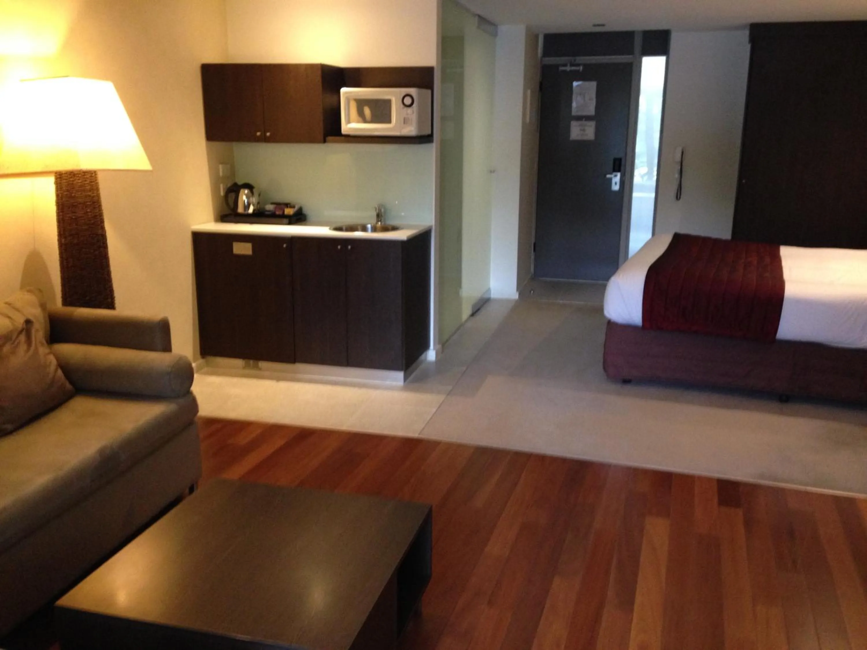 Photo of the whole room, Kitchen/Kitchenette in Rye Hotel - One Four Nelson