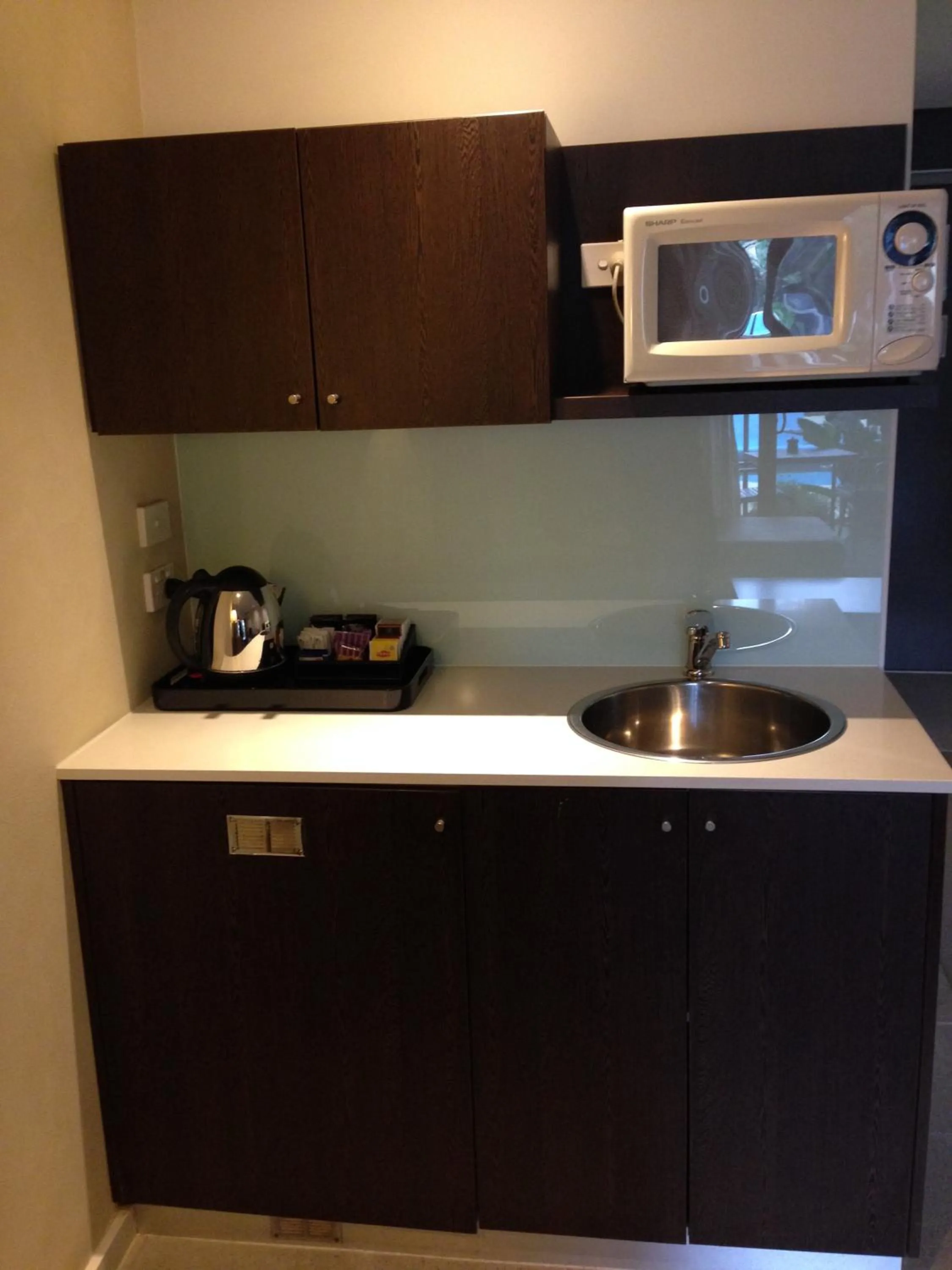 Kitchen or kitchenette, Kitchen/Kitchenette in Rye Hotel - One Four Nelson