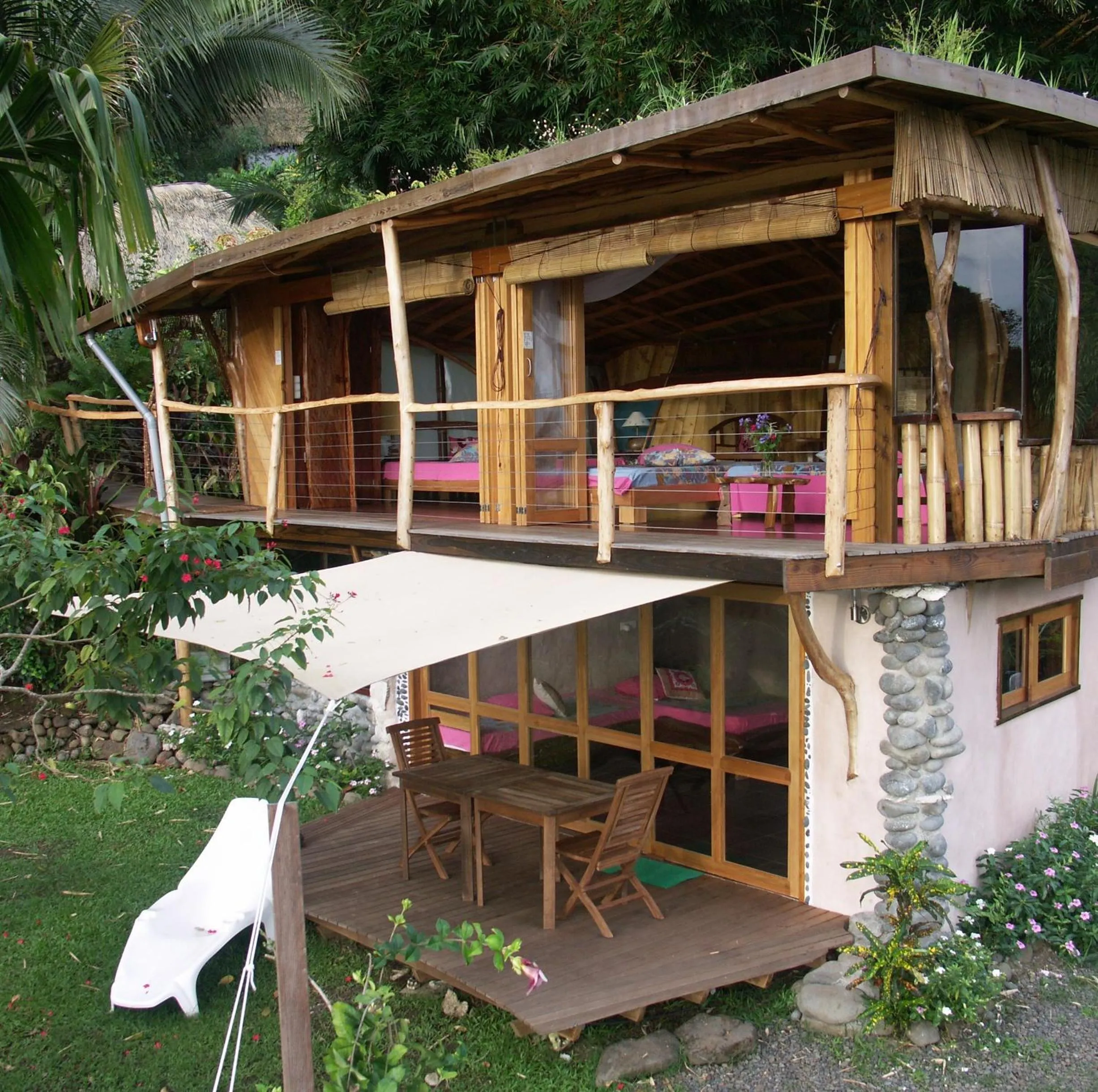 Balcony/Terrace in Vanira Lodge