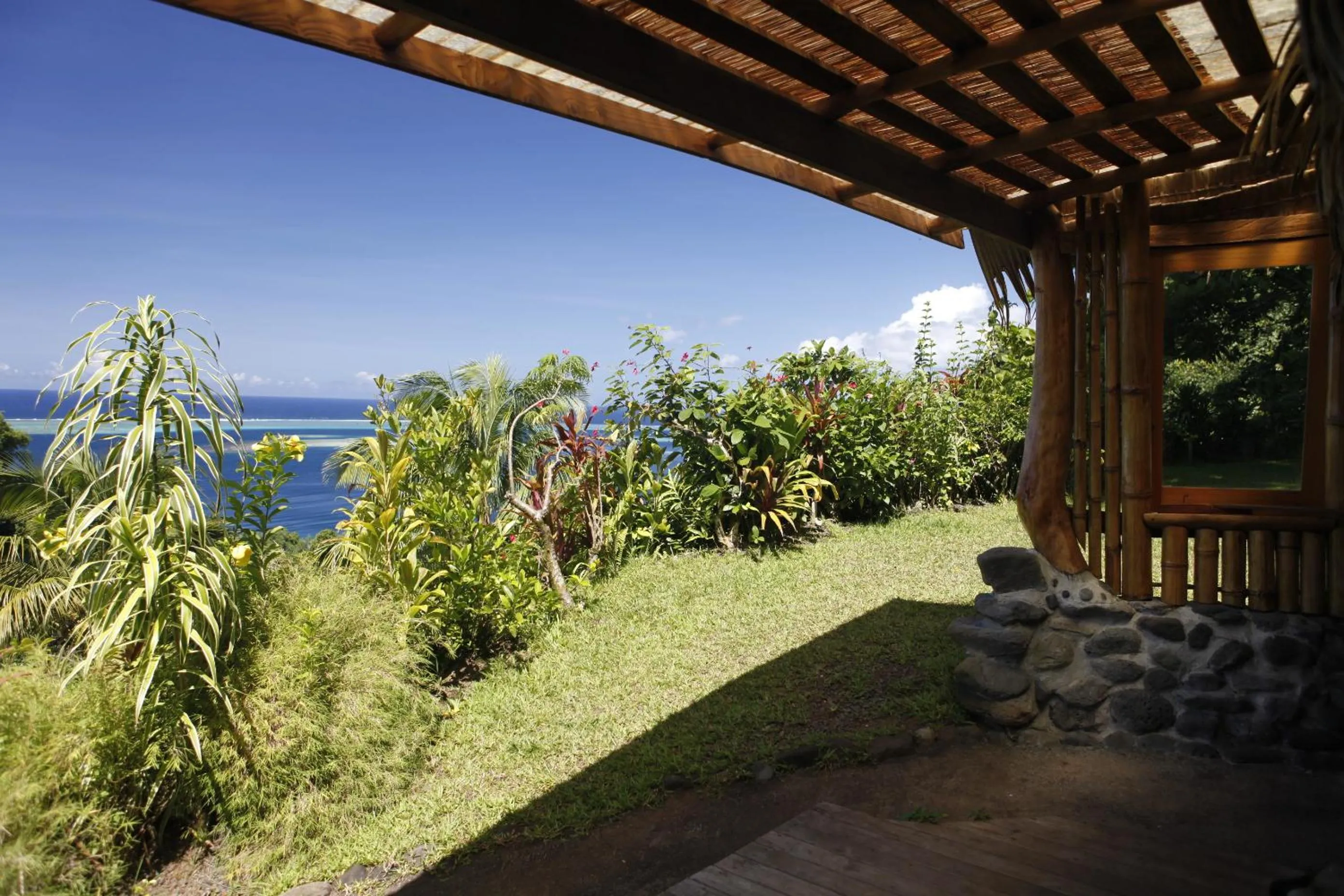 Patio in Vanira Lodge