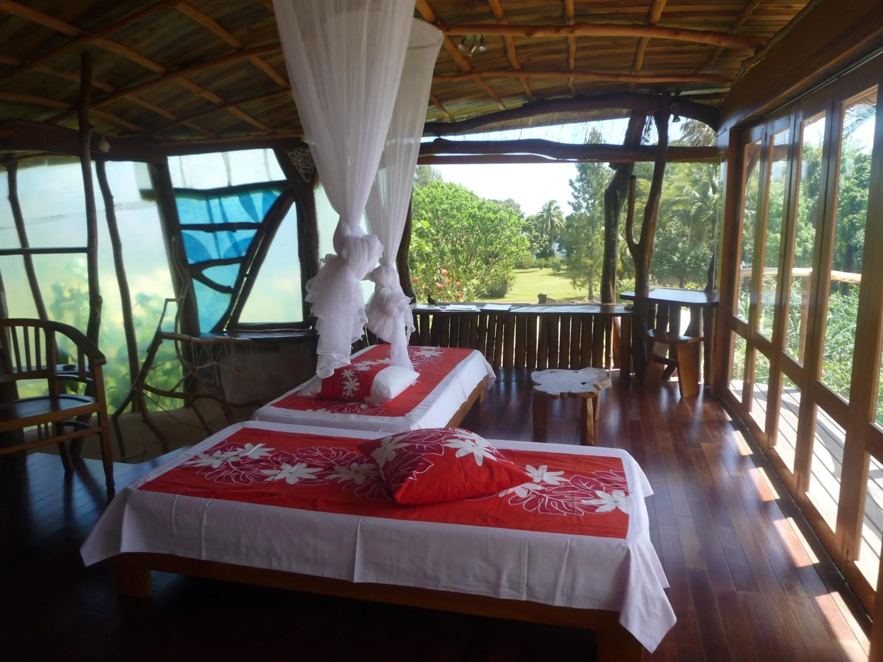 Photo of the whole room, Bed in Vanira Lodge