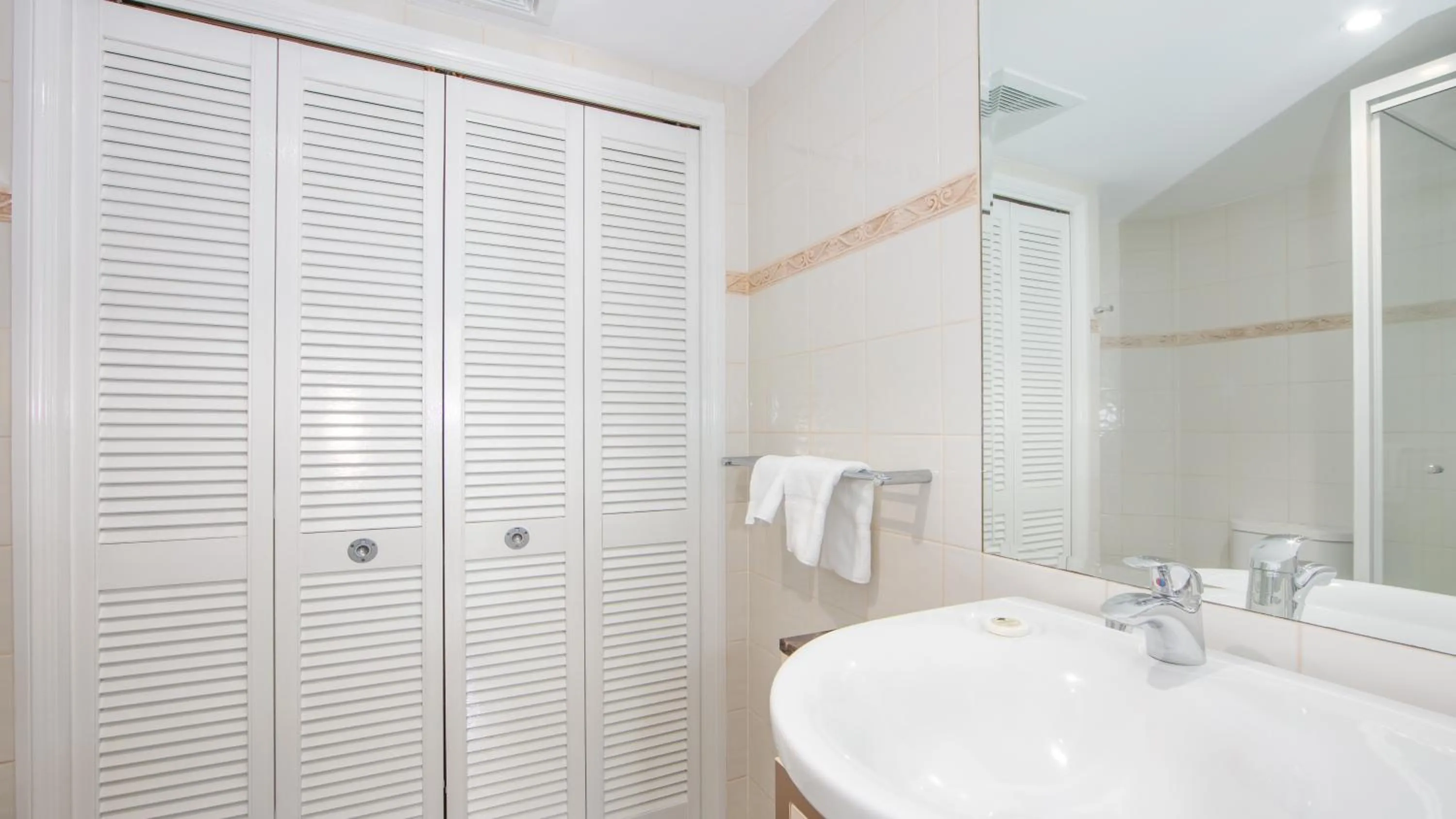 Shower in The Sands Resort at Yamba