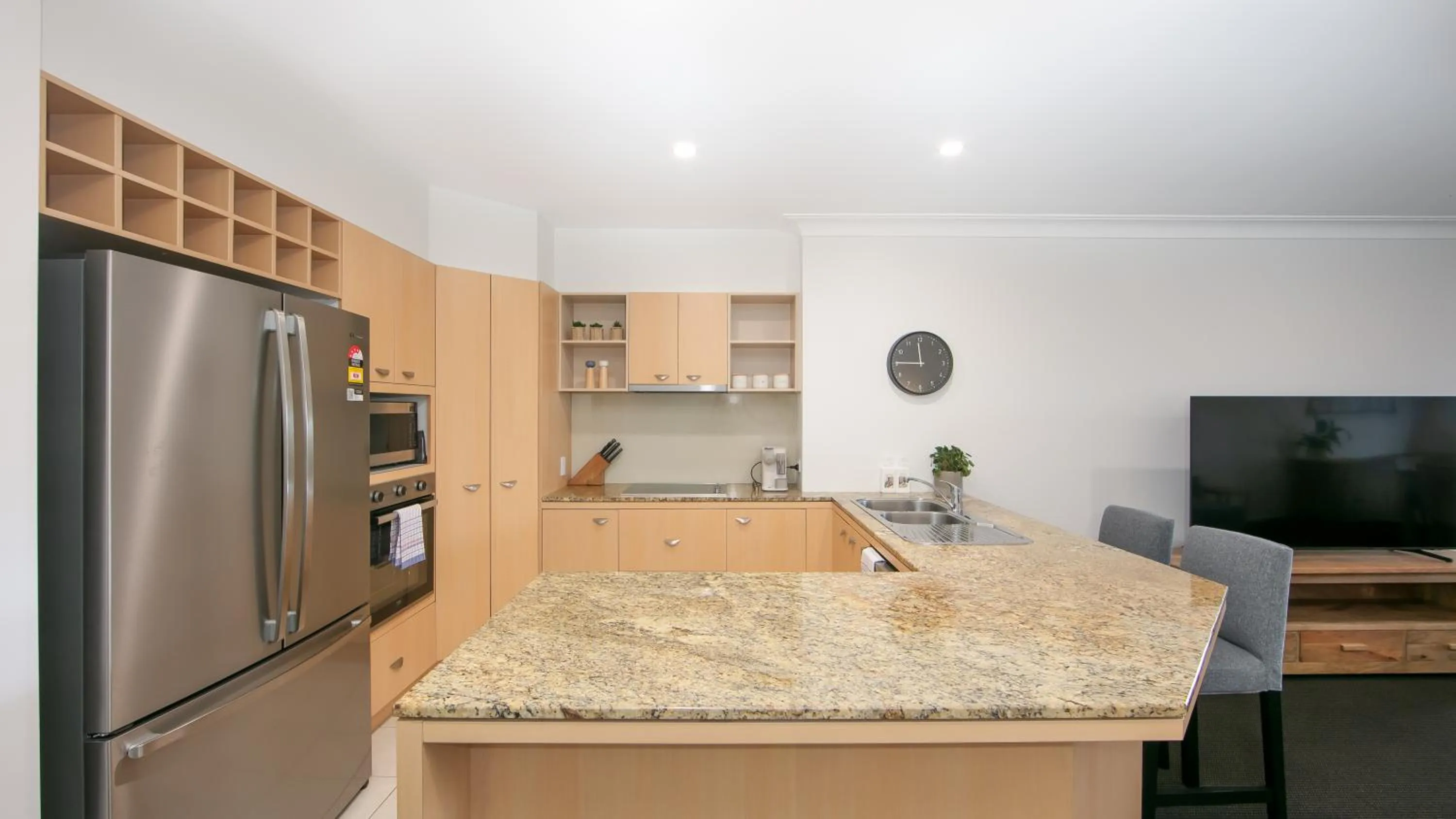 Kitchen or kitchenette in The Sands Resort at Yamba