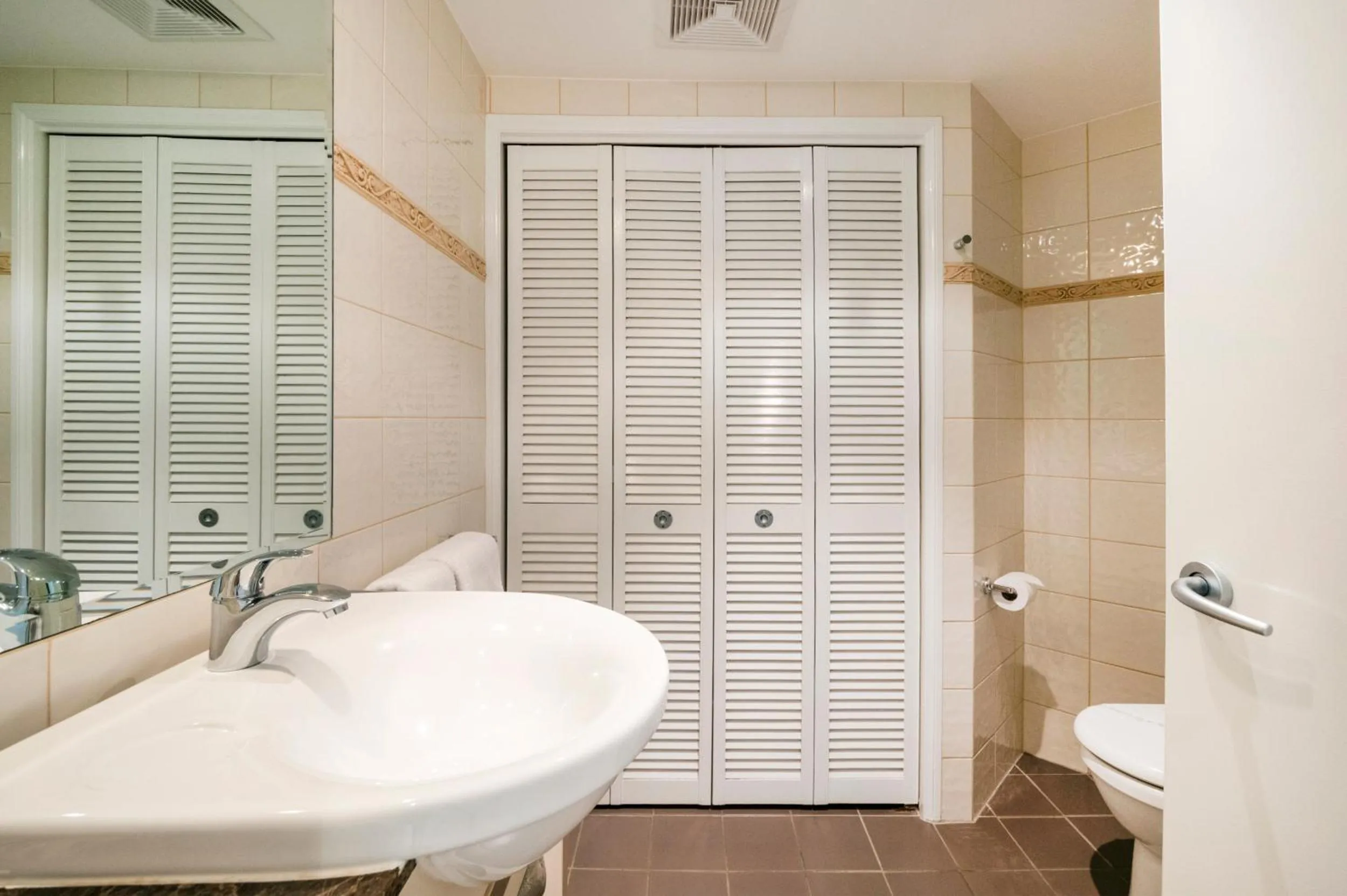 Shower in The Sands Resort at Yamba