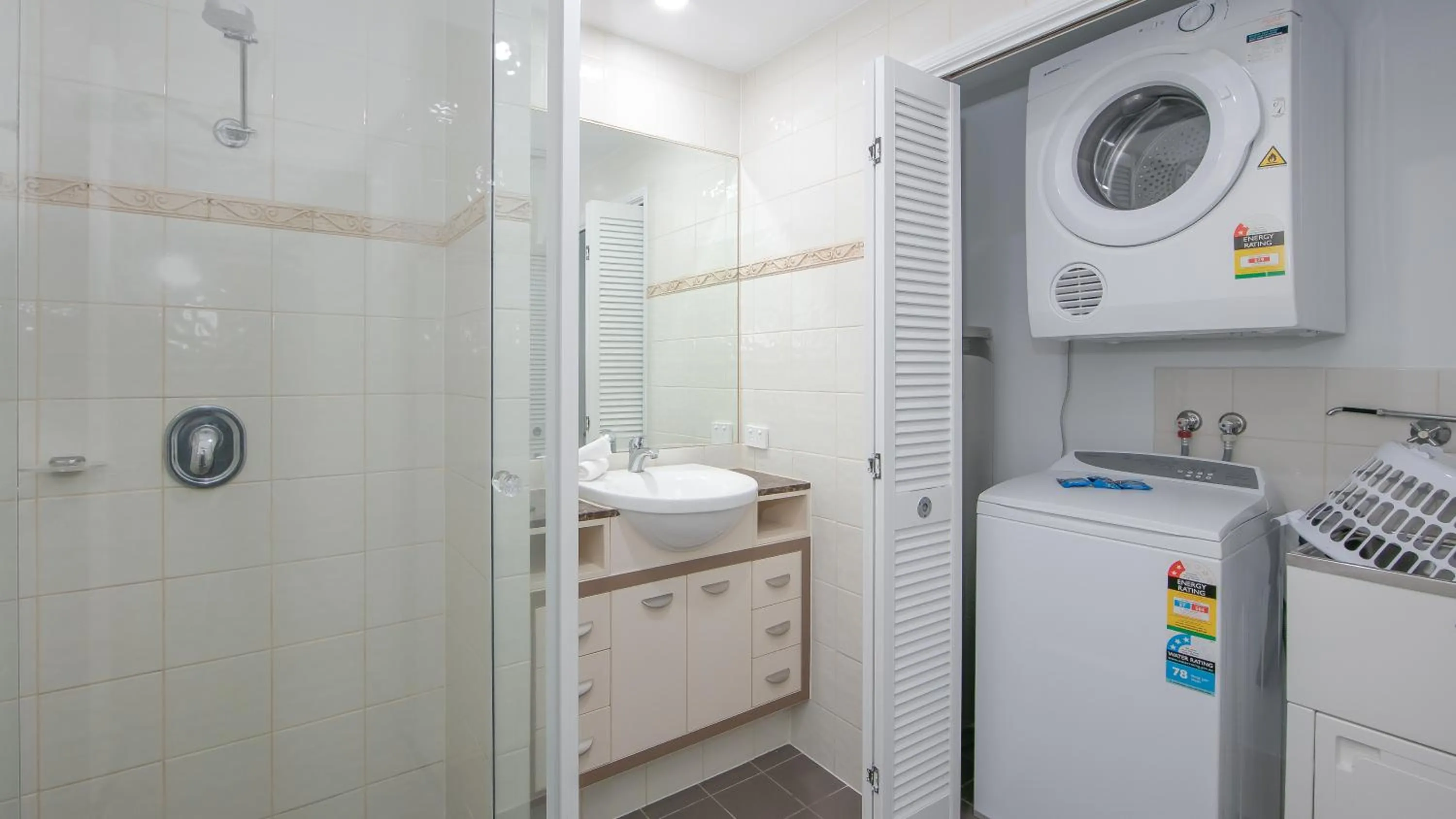 Shower in The Sands Resort at Yamba