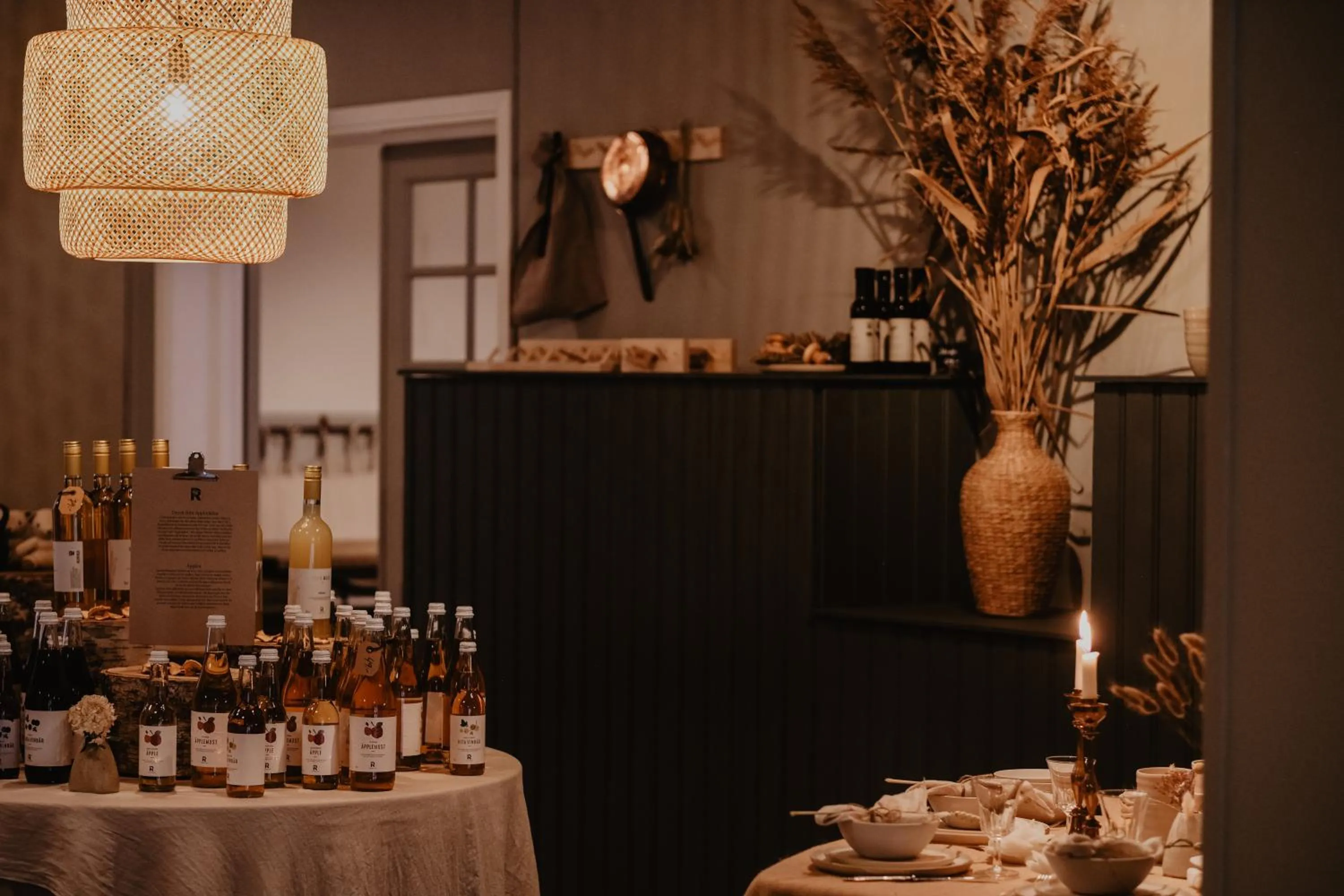 Lounge or bar in Stiftsgården Tallnäs