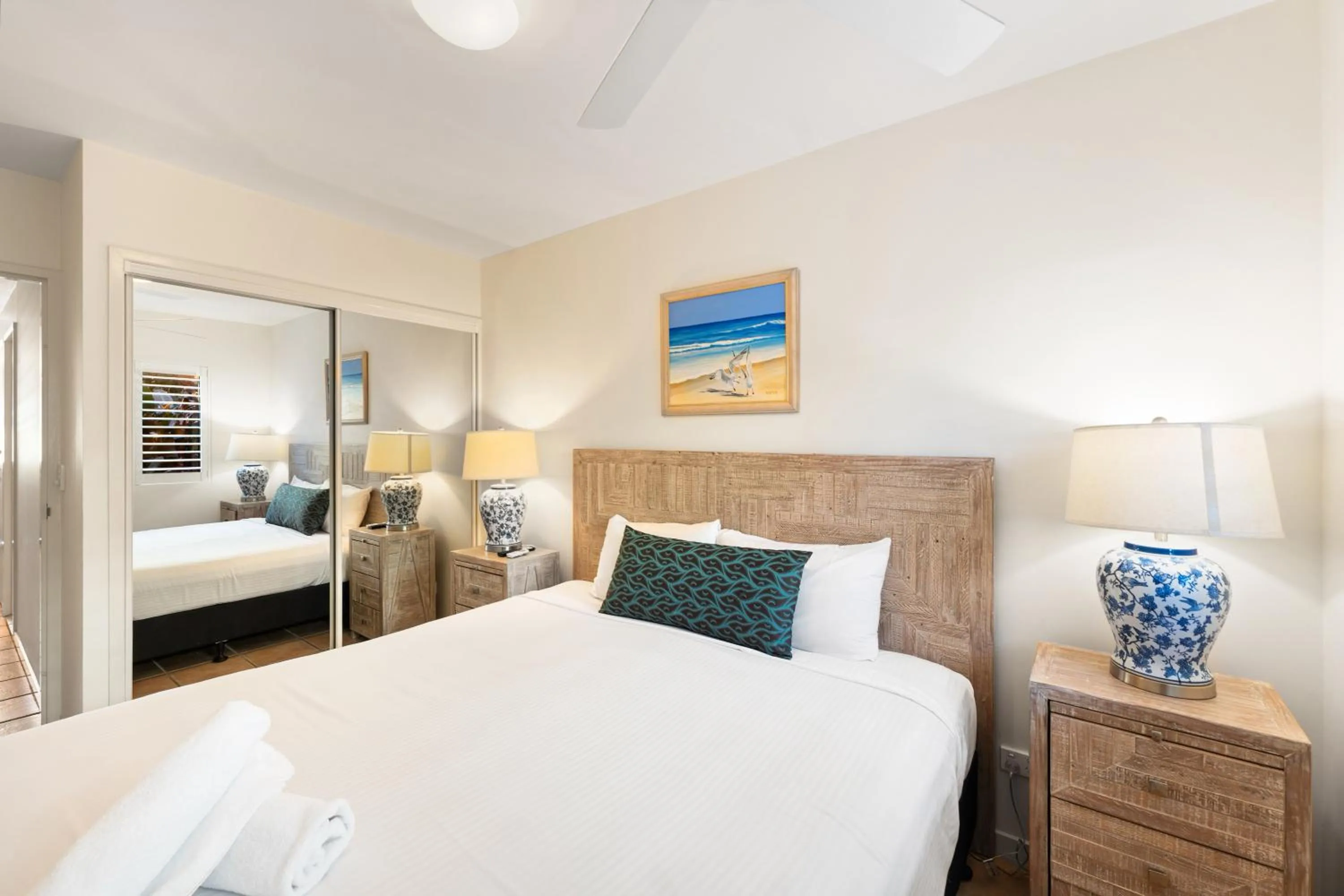 Bed in The Cove Yamba