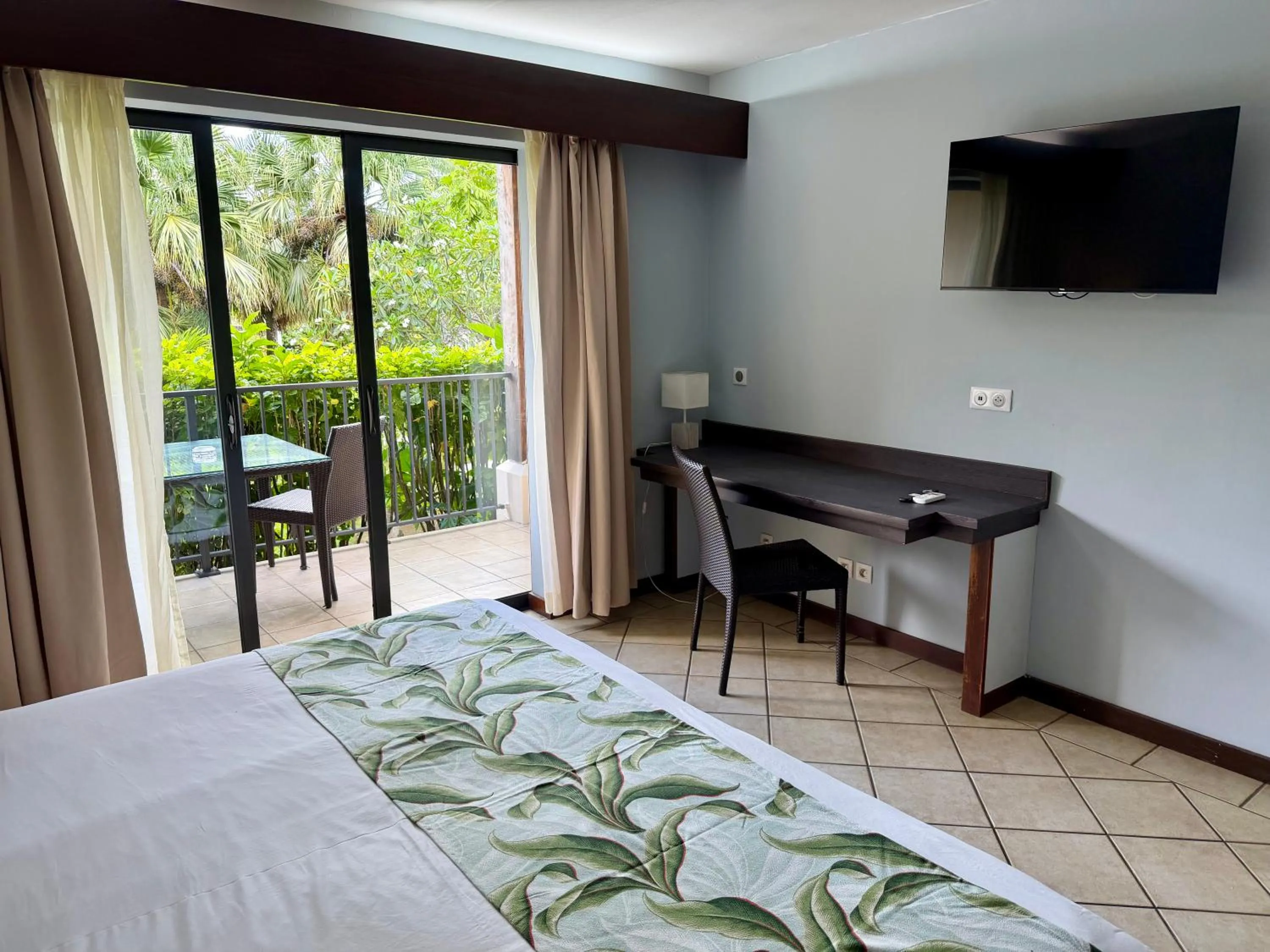 Bedroom, Bed in Maitai Bora Bora