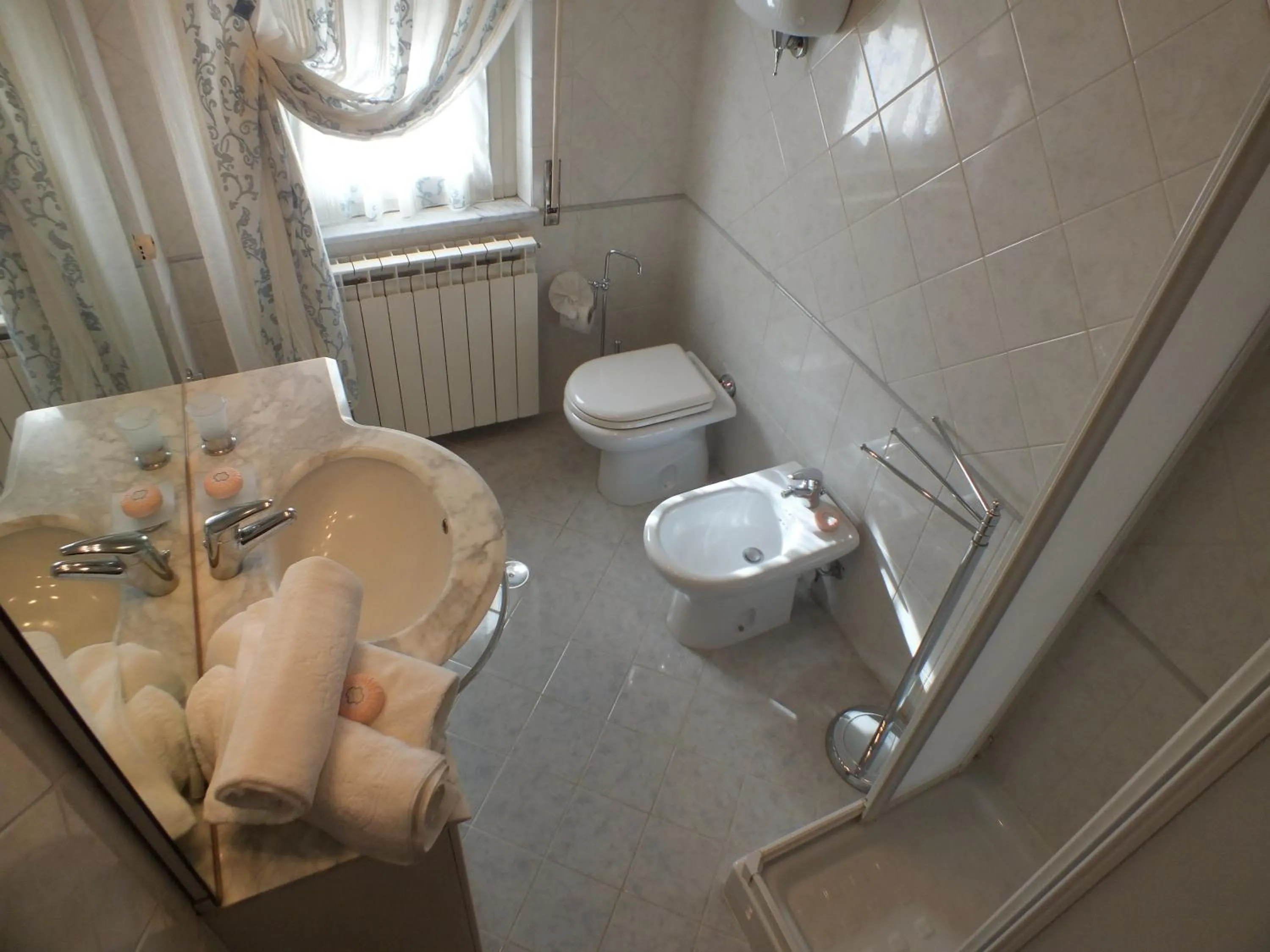 Shower in Casa Stella