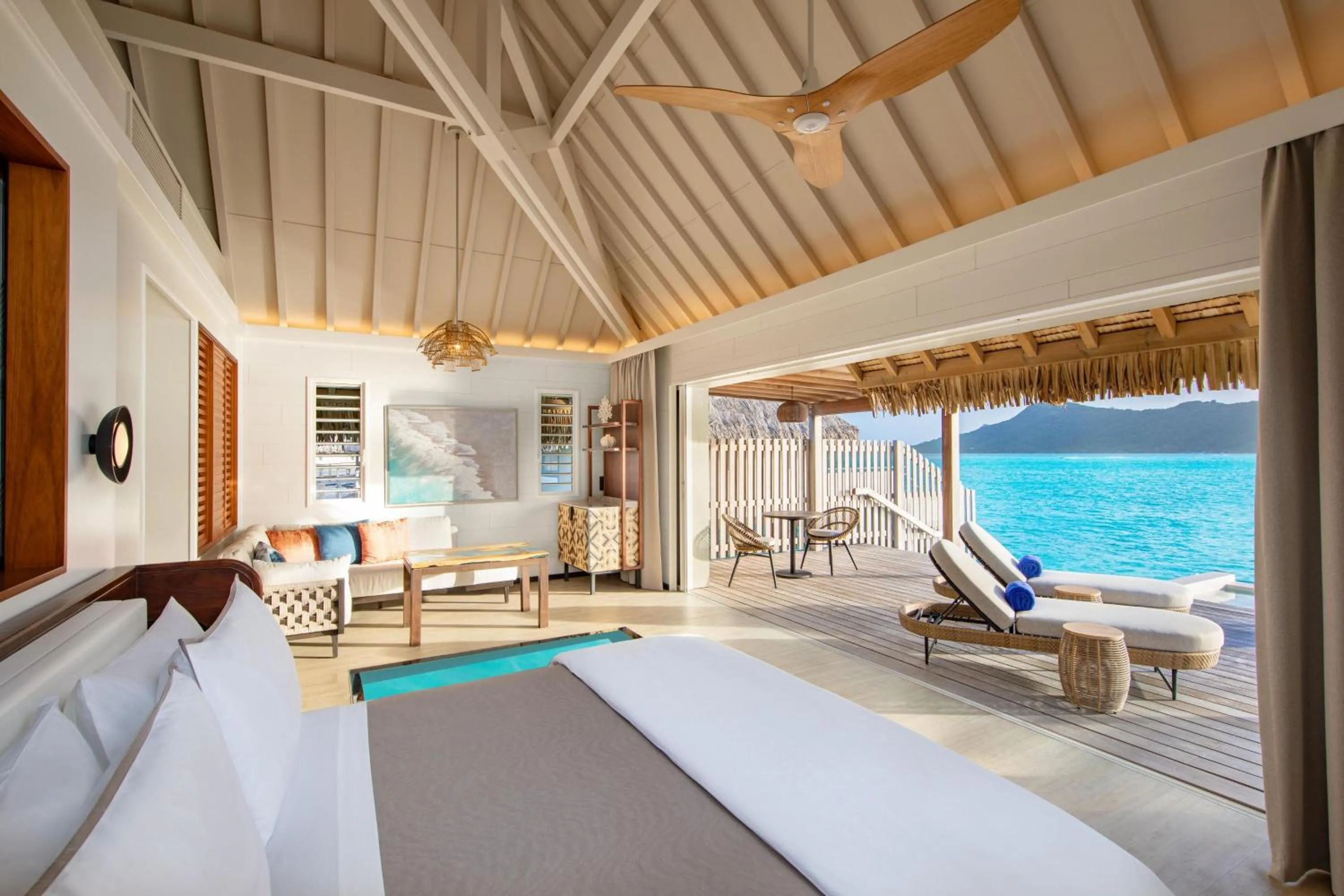 Photo of the whole room in Westin Bora Bora Resort & Spa