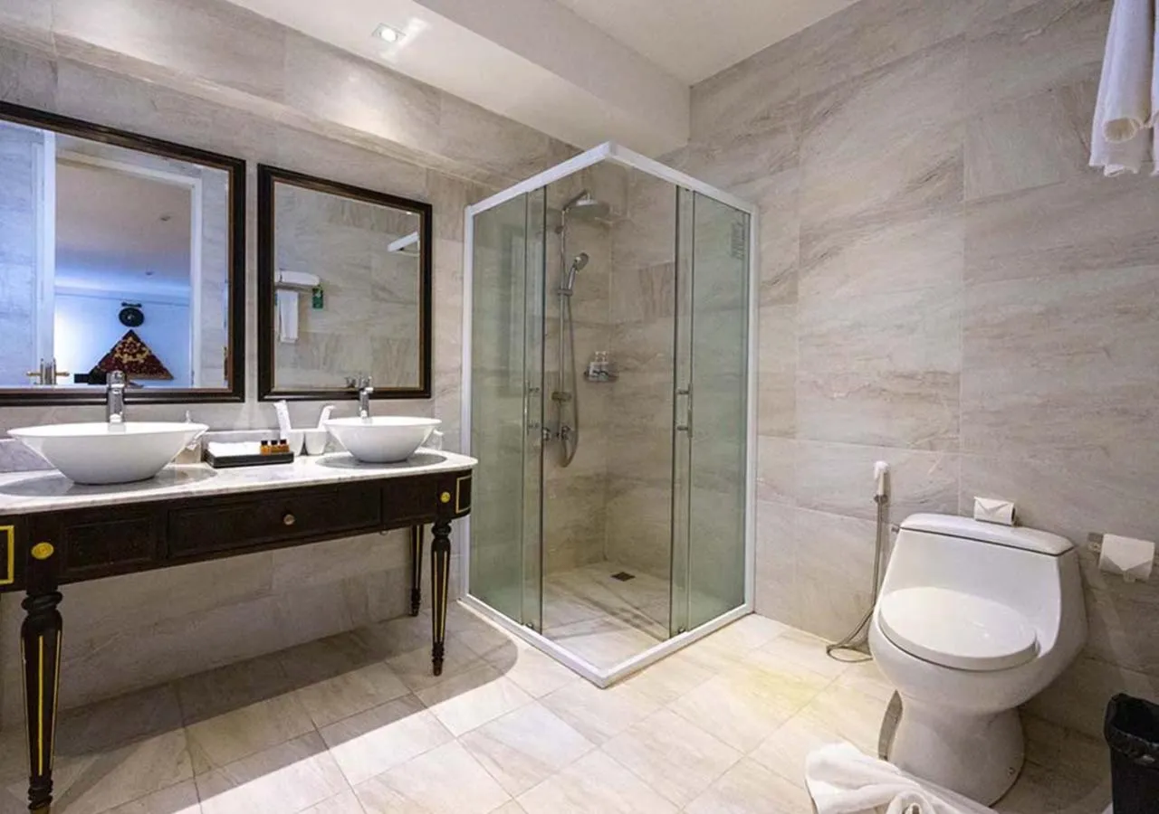 Bathroom in Le Thatluang D'oR Boutique Hotel