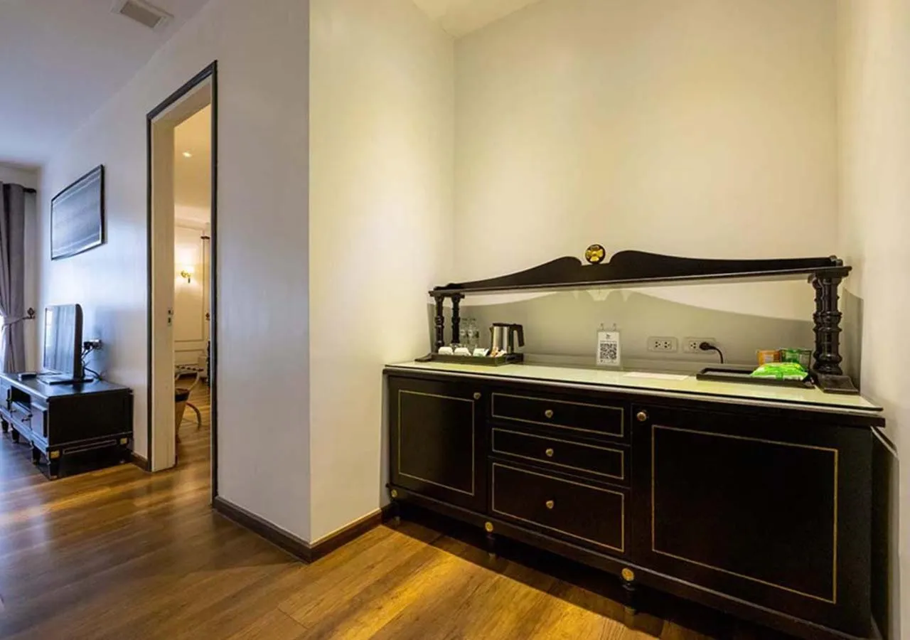 Coffee/tea facilities in Le Thatluang D'oR Boutique Hotel