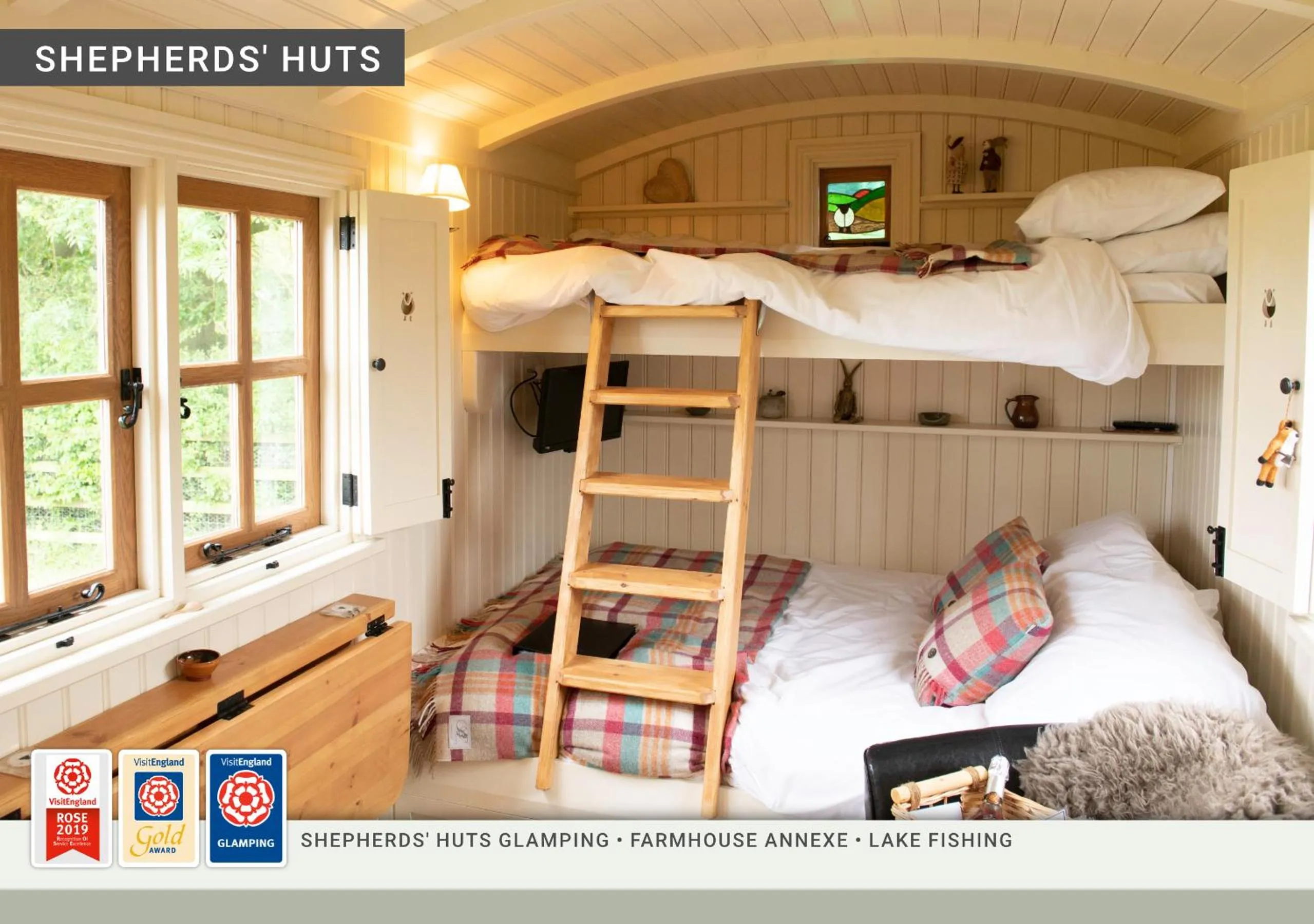 Communal lounge/ TV room, Bed in Morndyke Shepherds Huts