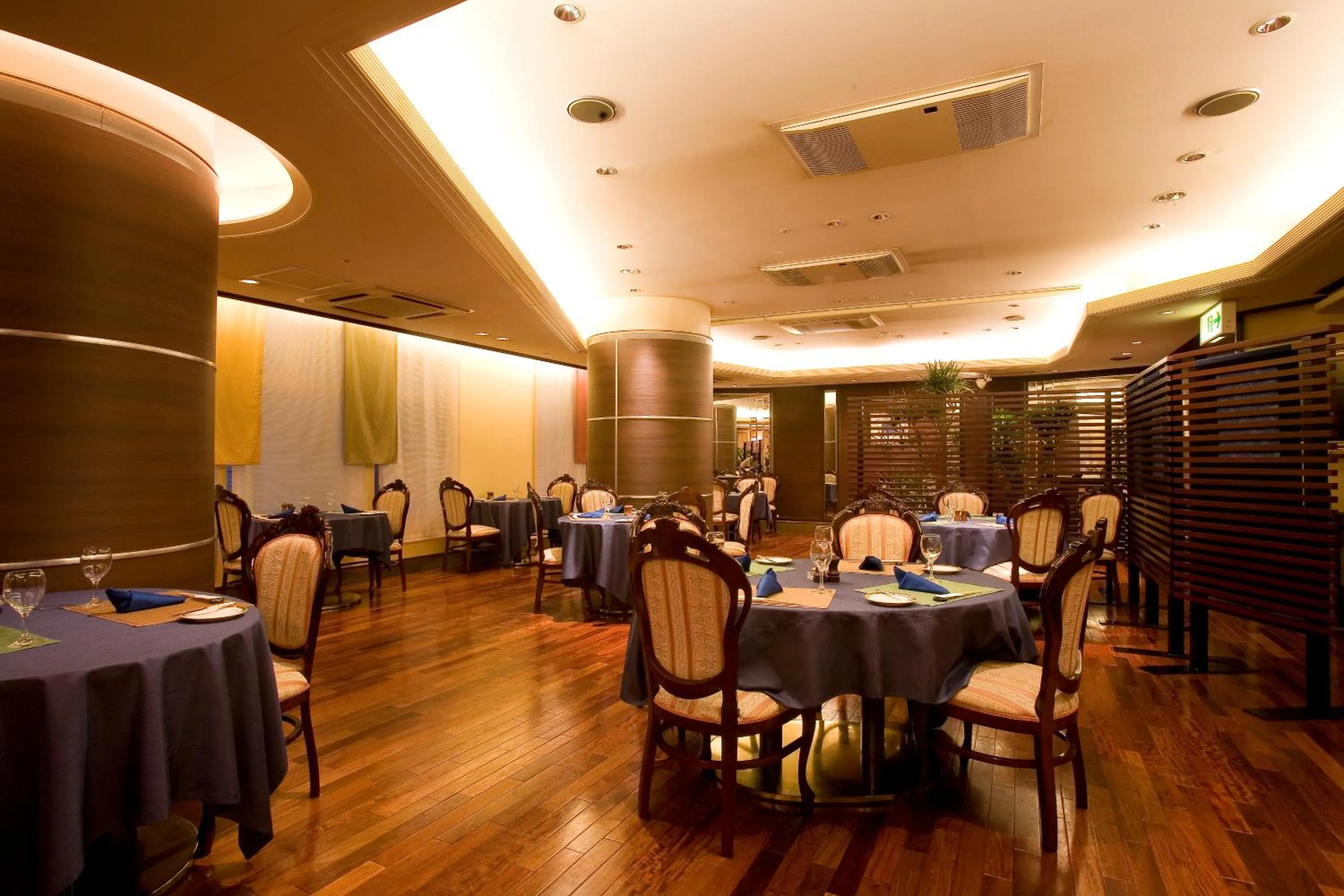 Restaurant/places to eat in Rihga Hotel Zest Takamatsu