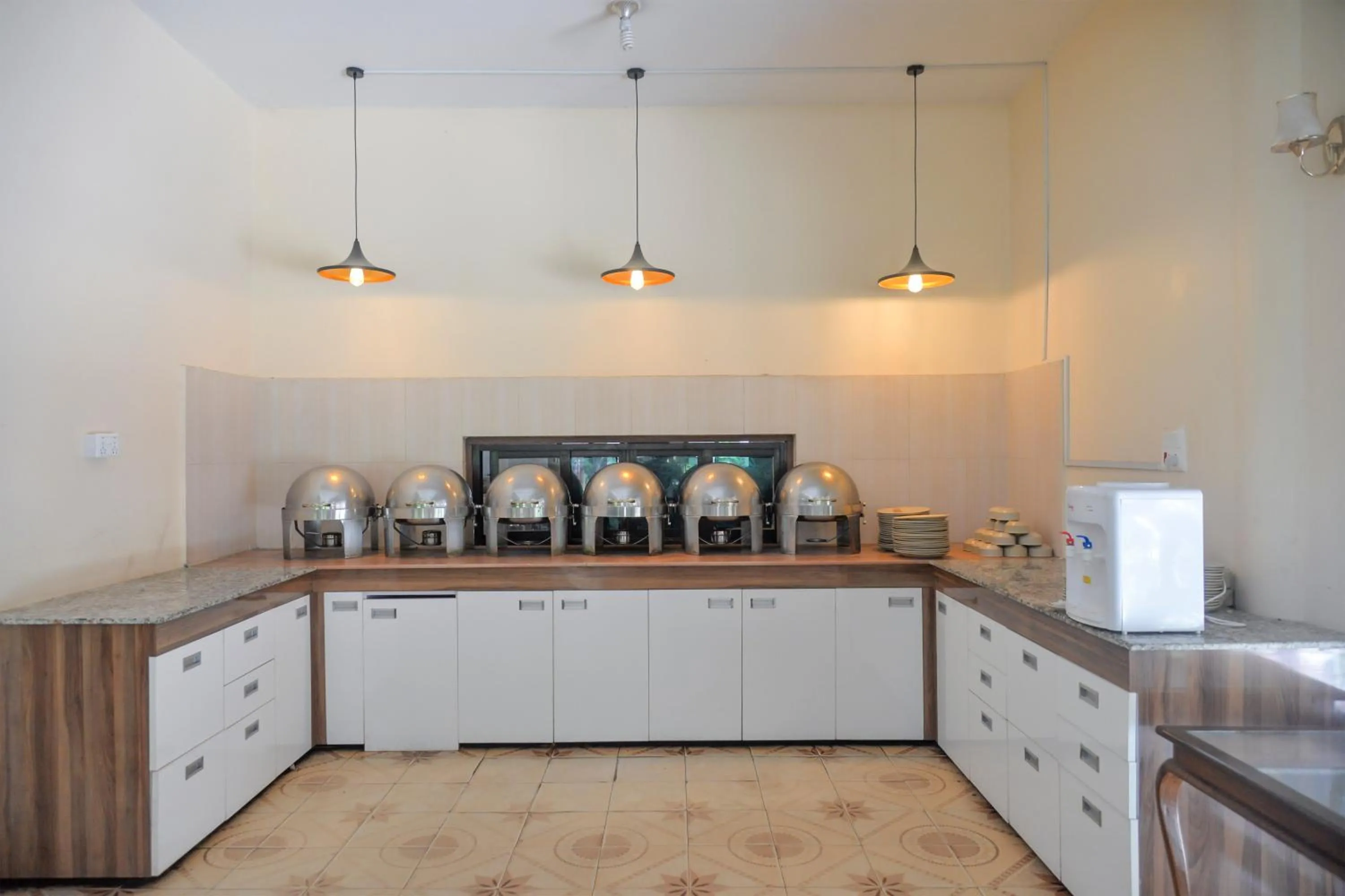 Restaurant/places to eat in Jungle Safari Lodge- Serenity in the Wild