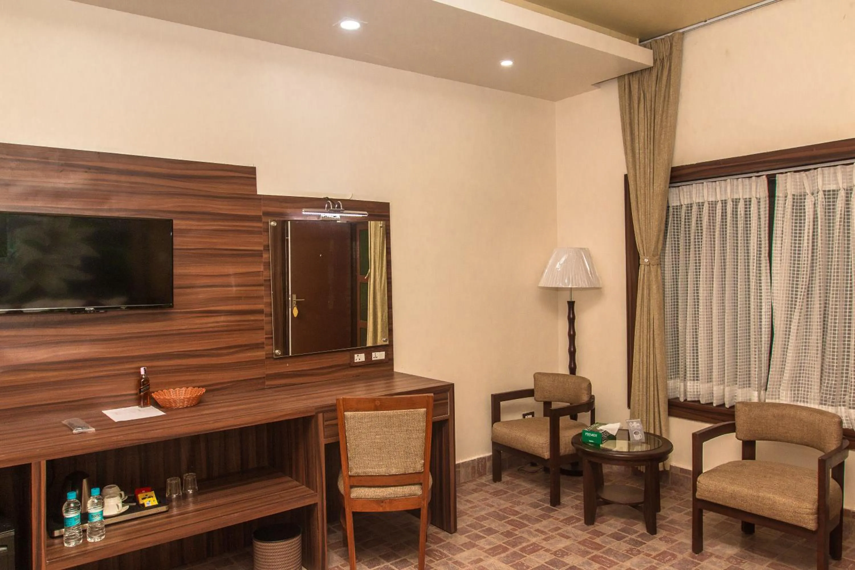 TV and multimedia in Jungle Safari Lodge- Serenity in the Wild