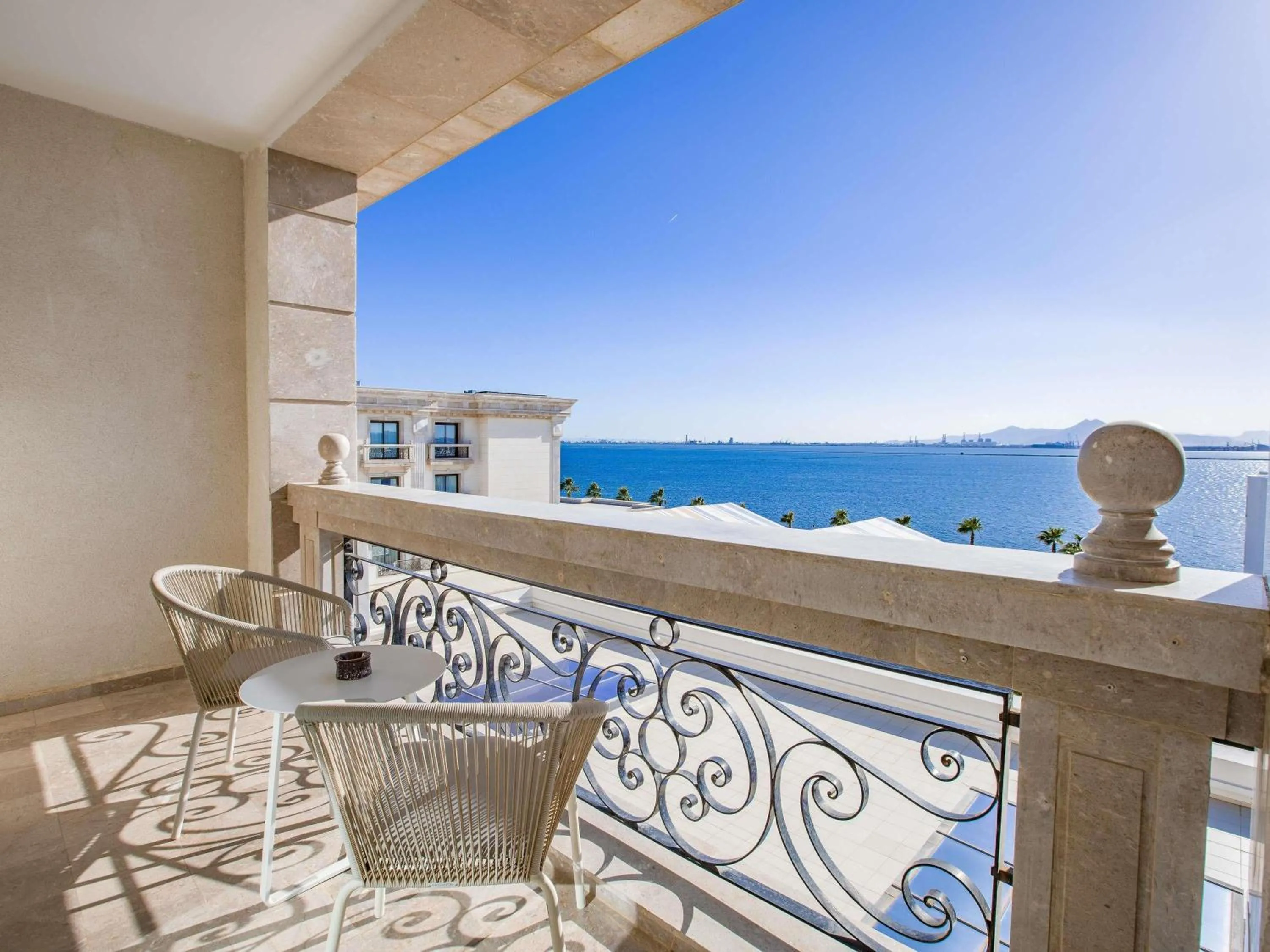 Bedroom in Mövenpick Hotel du Lac Tunis