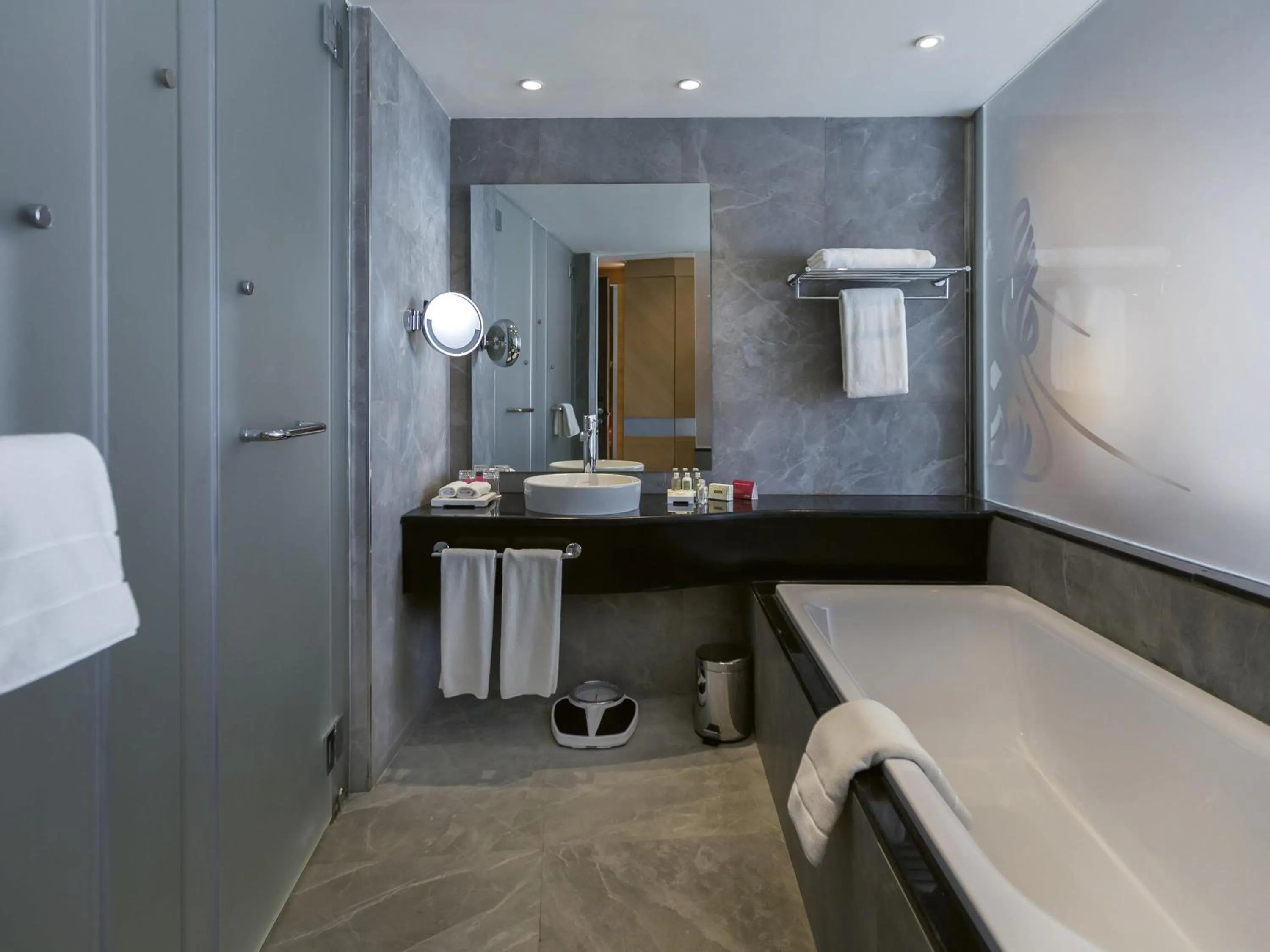 Bedroom in Mövenpick Hotel du Lac Tunis