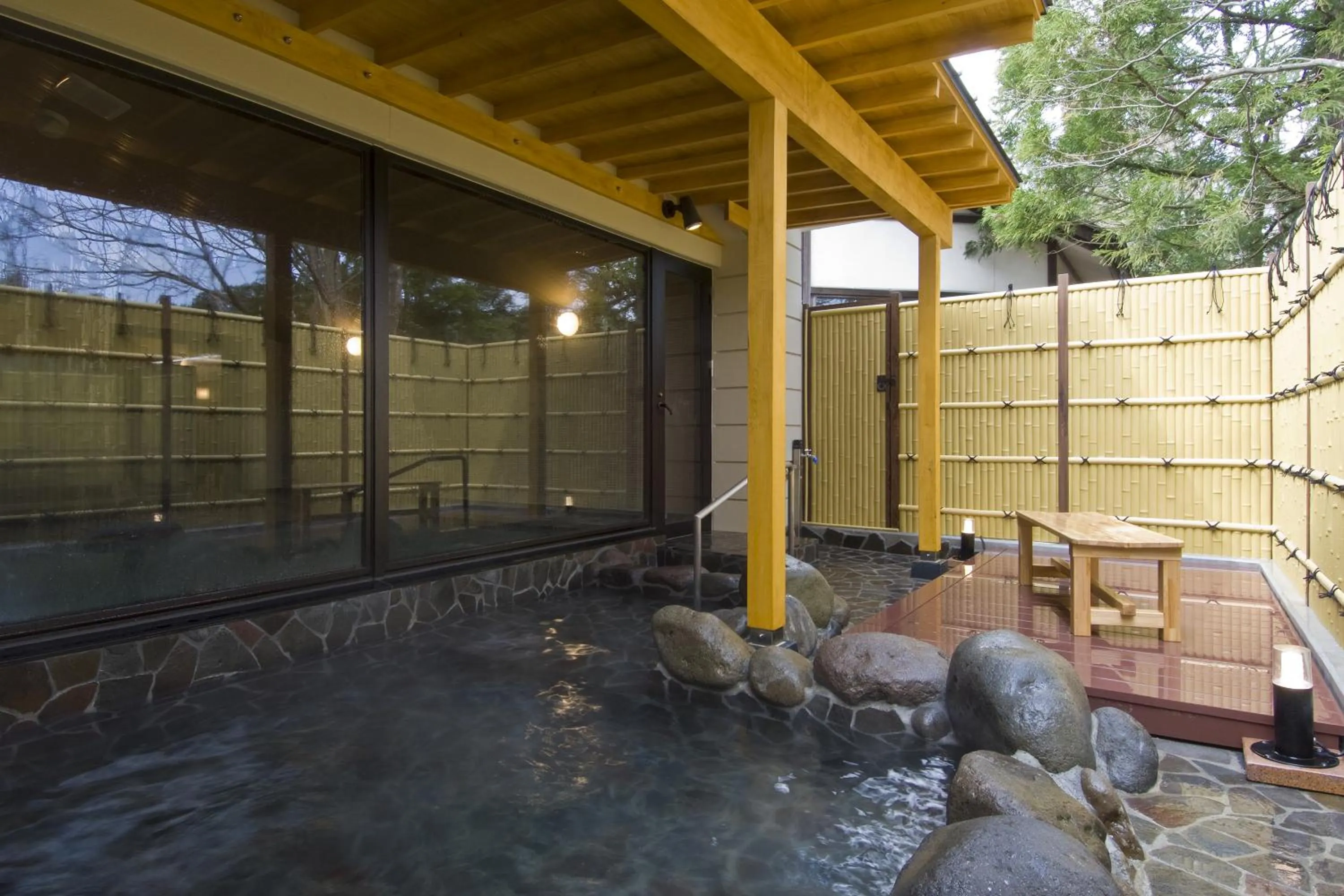 Hot Spring Bath in Nikko Tokanso