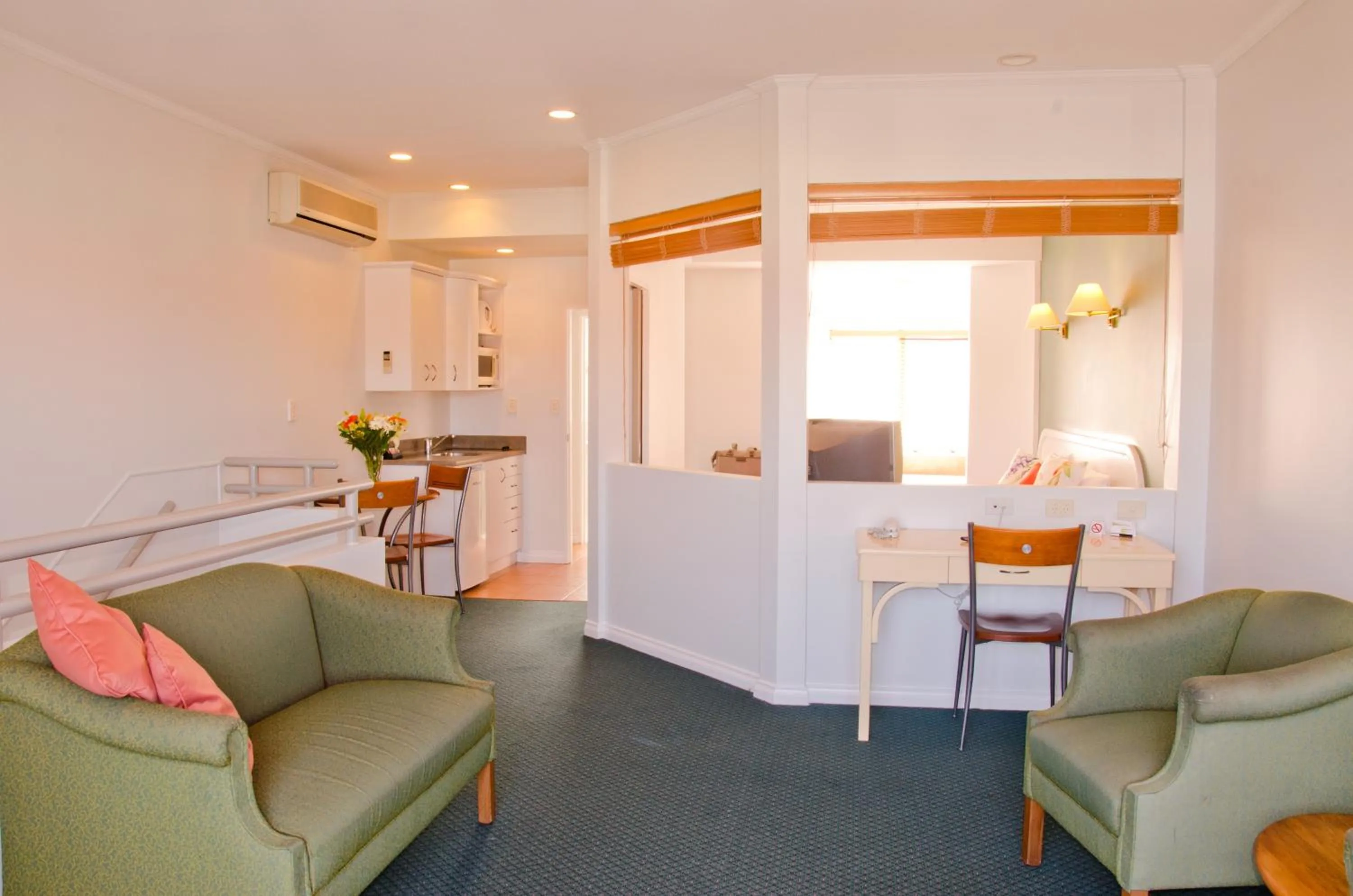 Living room in Beachfront Motel