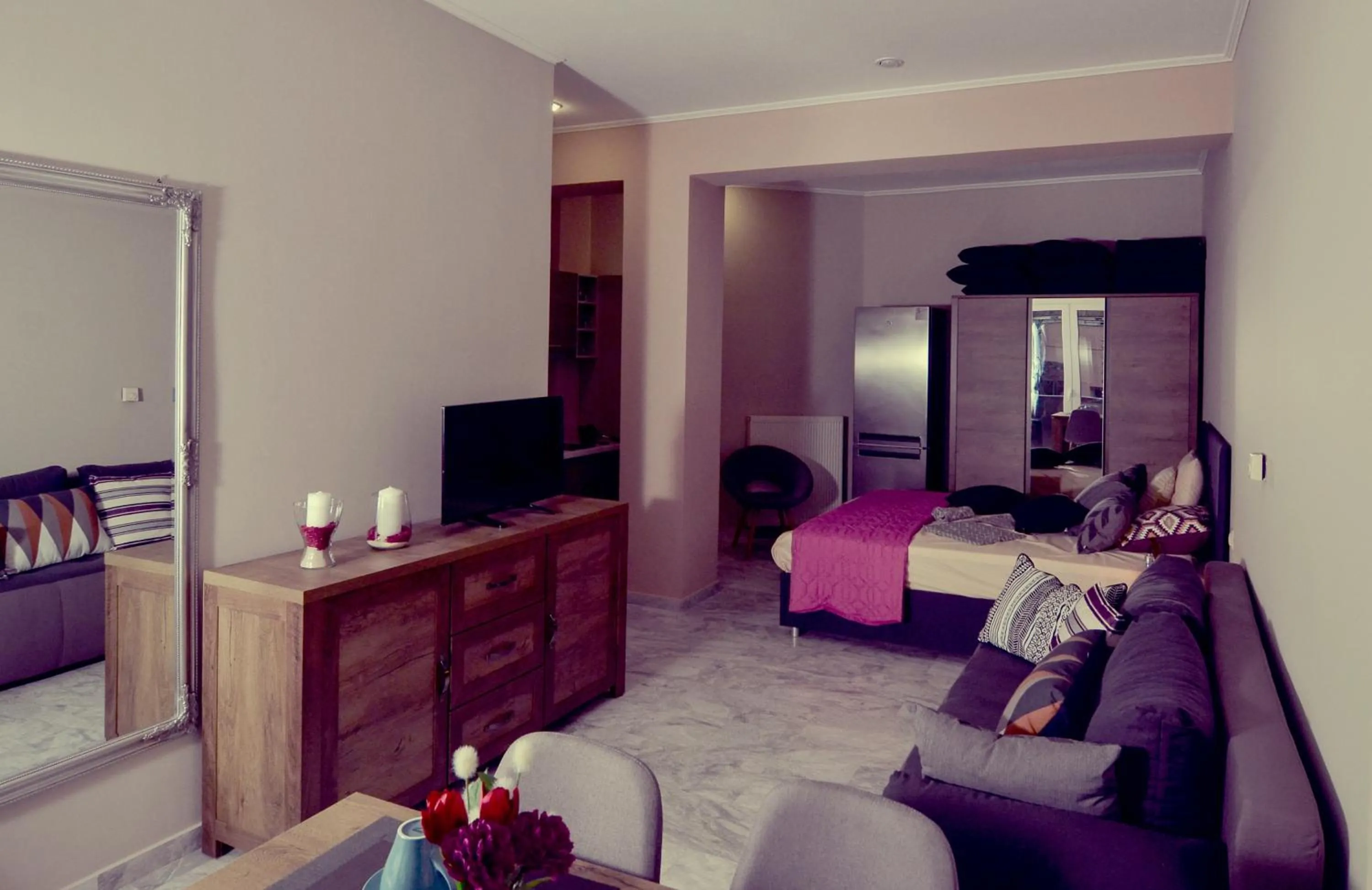TV and multimedia in Mastiha Villas in Town