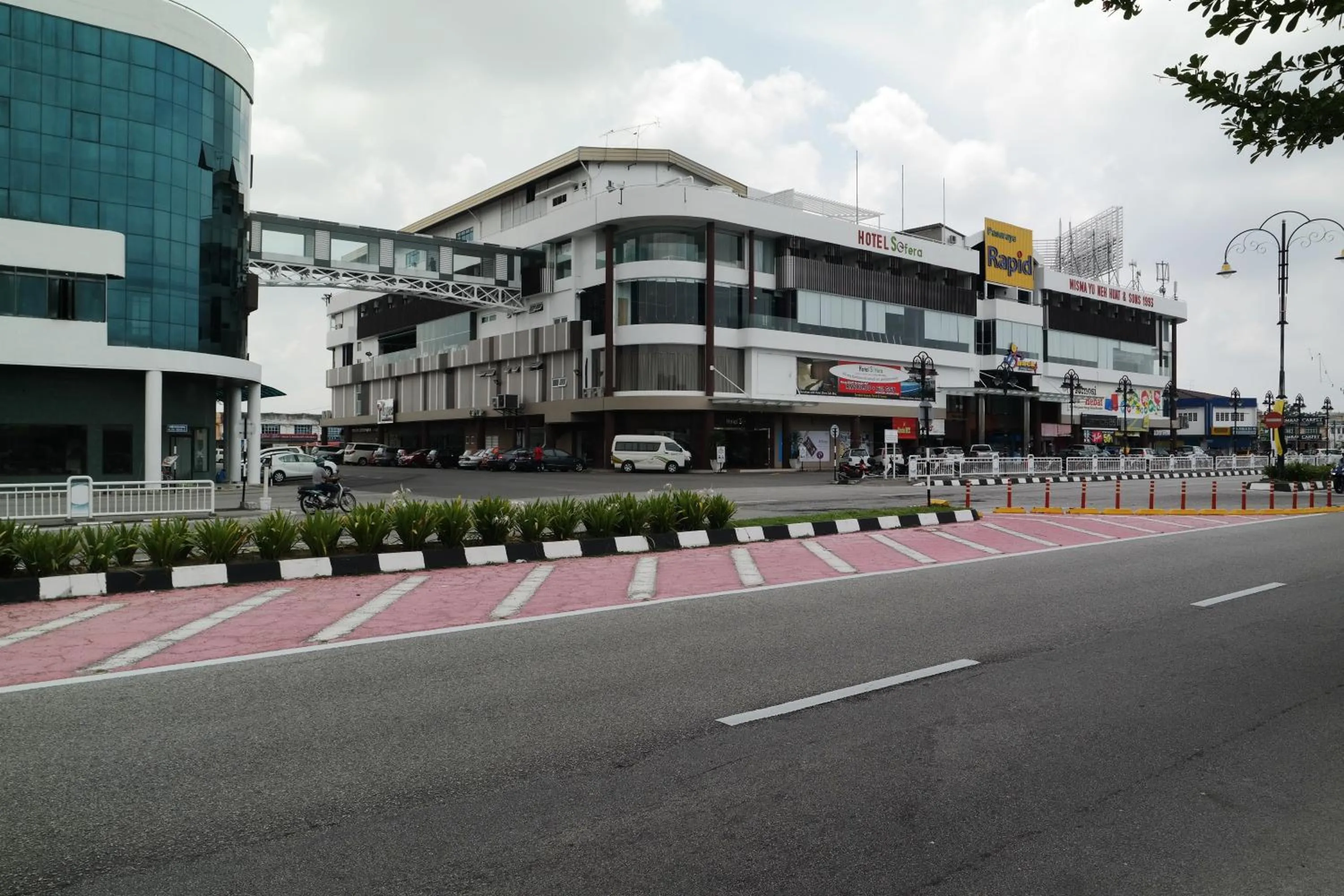 Property building in Hotel Sfera