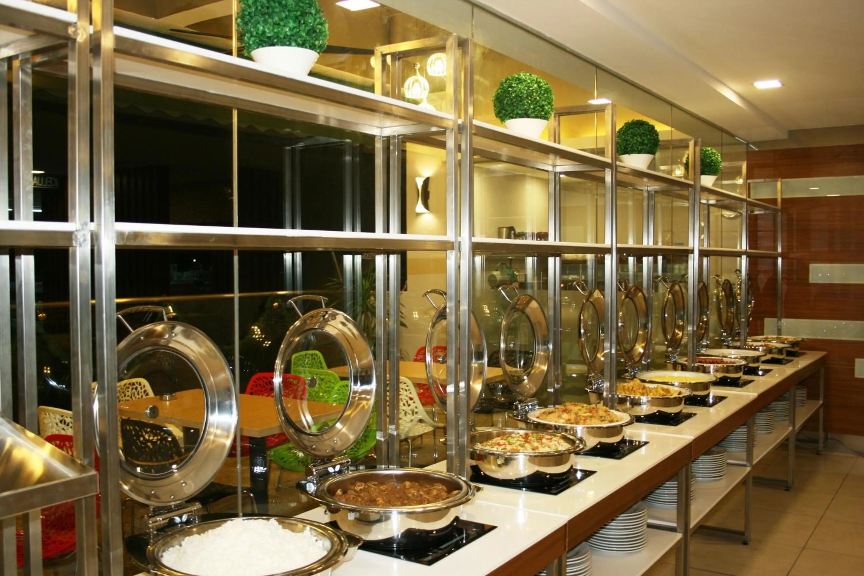 Food and drinks in Hotel Sfera