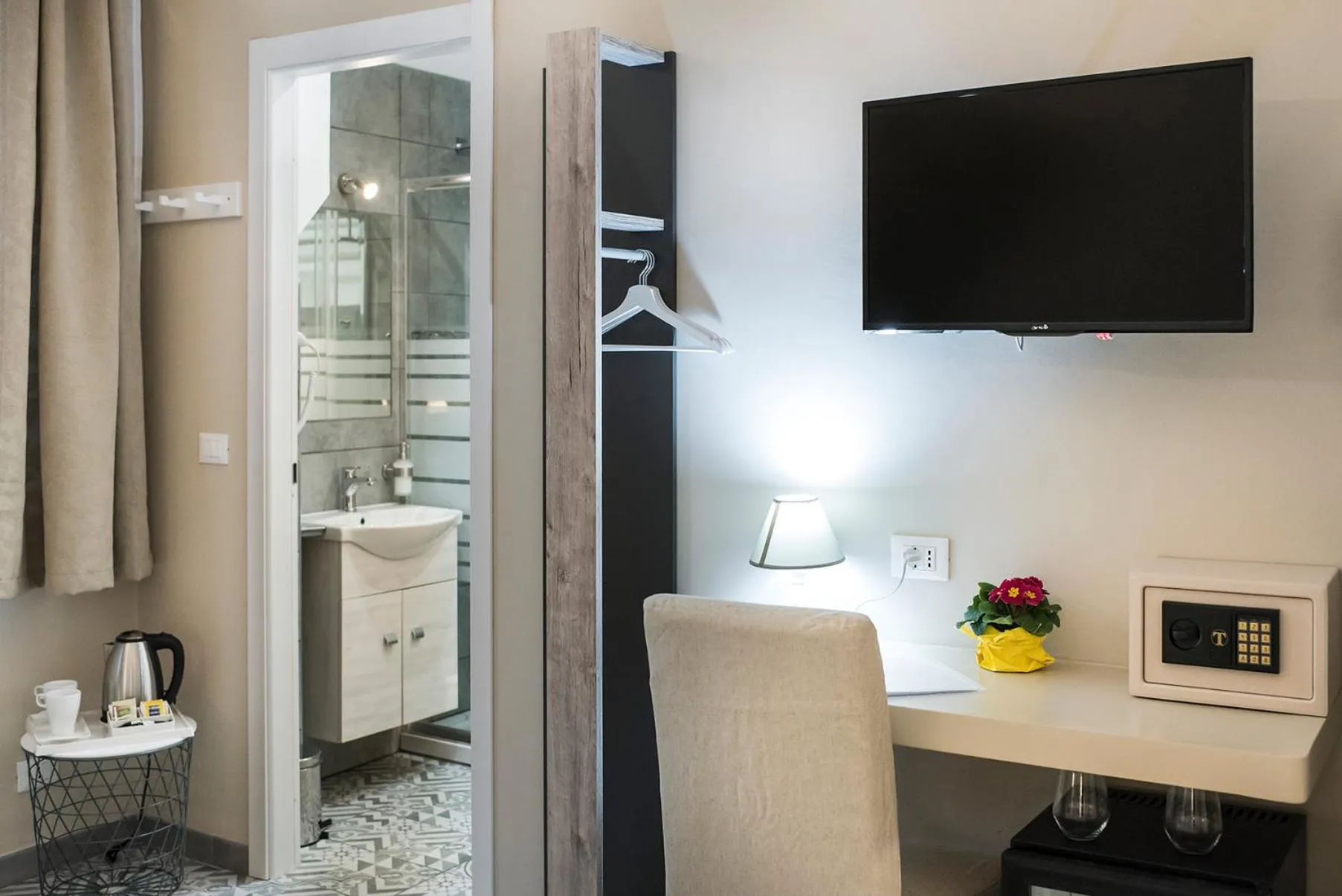 TV and multimedia in TOHOUSE Rooms