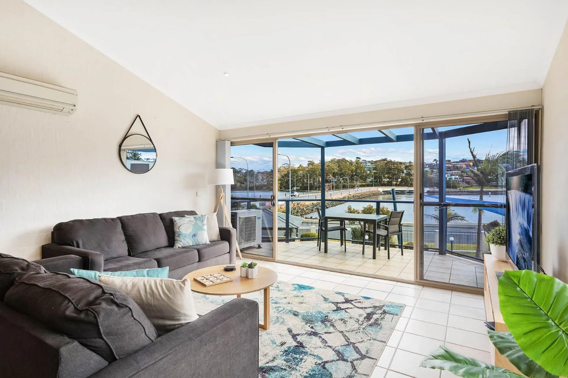 Living room in Sails Luxury Apartments Merimbula