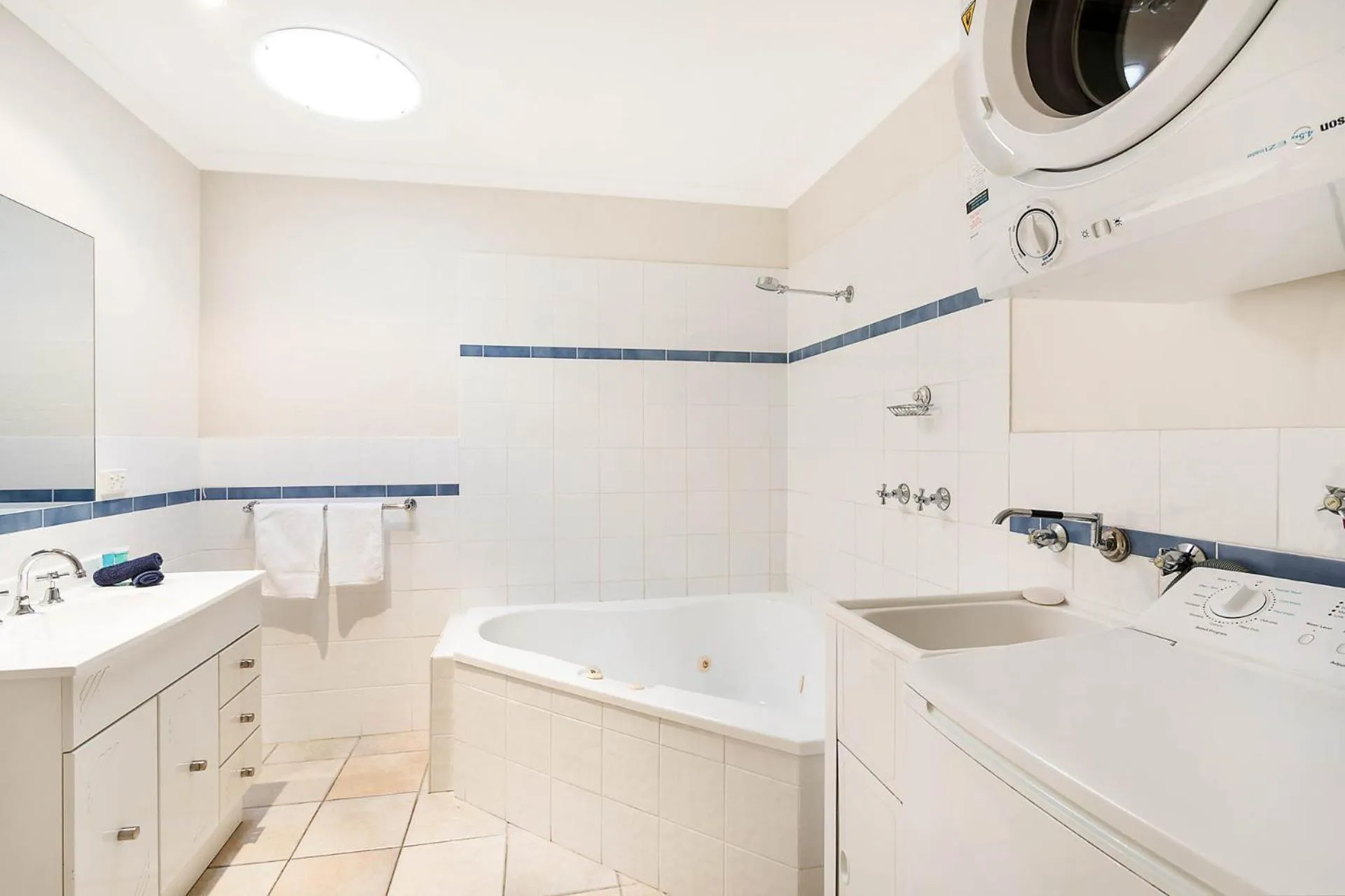 Bathroom in Sails Luxury Apartments Merimbula