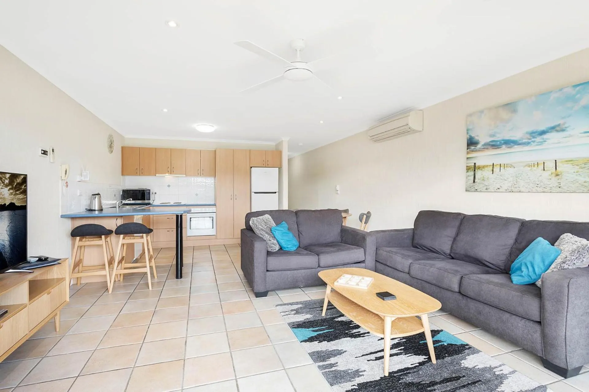Living room in Sails Luxury Apartments Merimbula