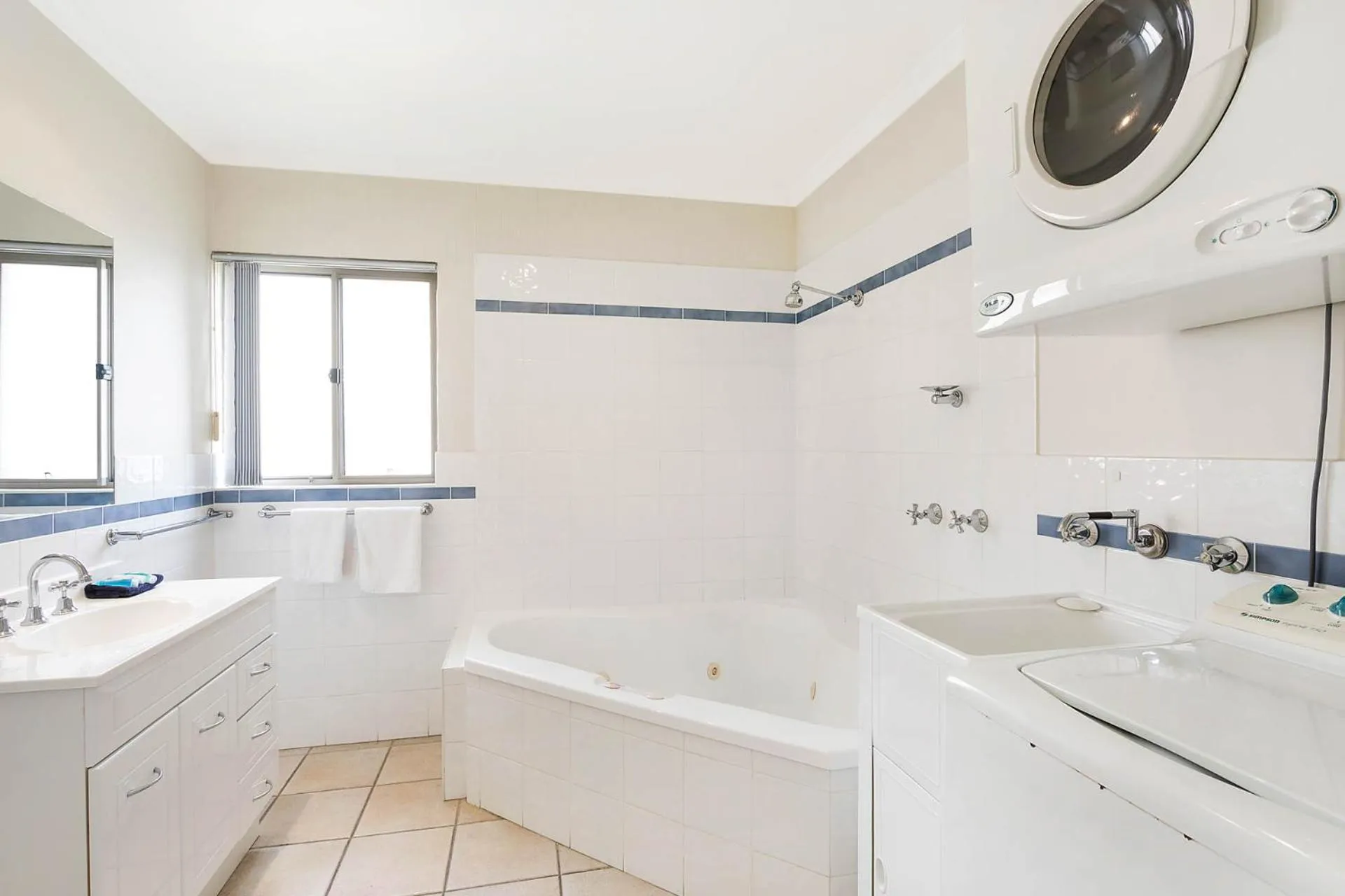 Bathroom in Sails Luxury Apartments Merimbula