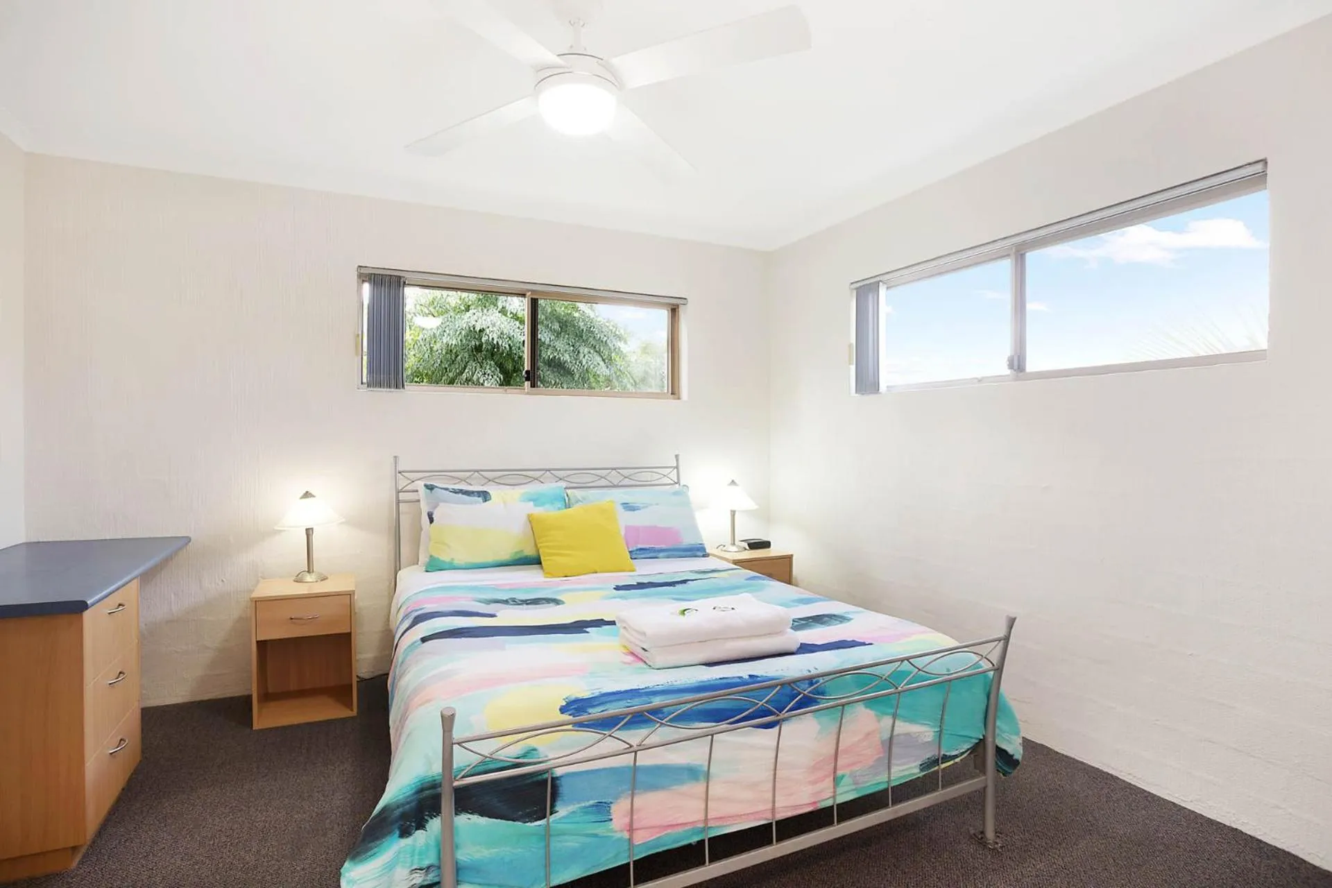 Bedroom, Bed in Sails Luxury Apartments Merimbula