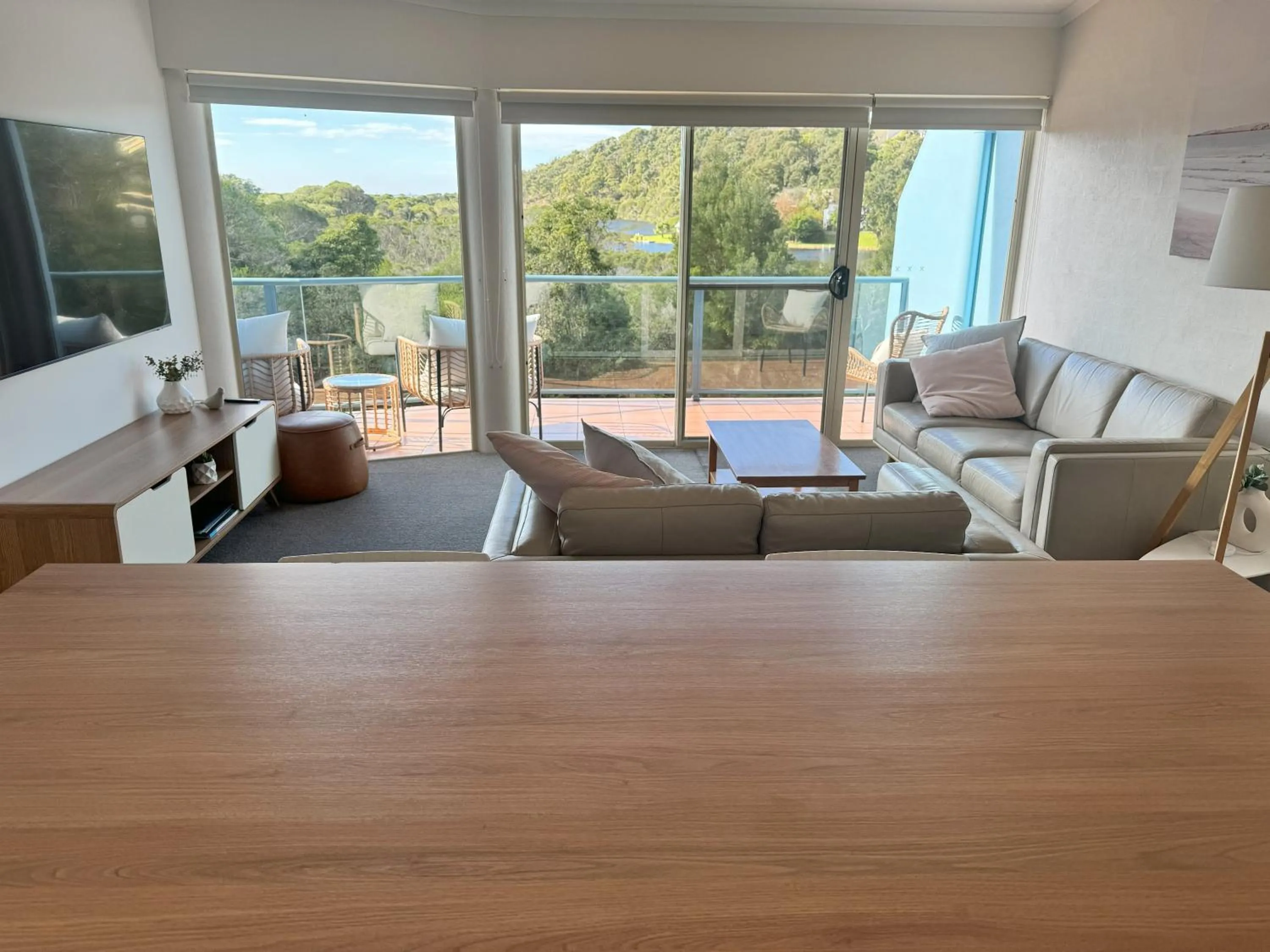 Dining area in BlueWater Apartments