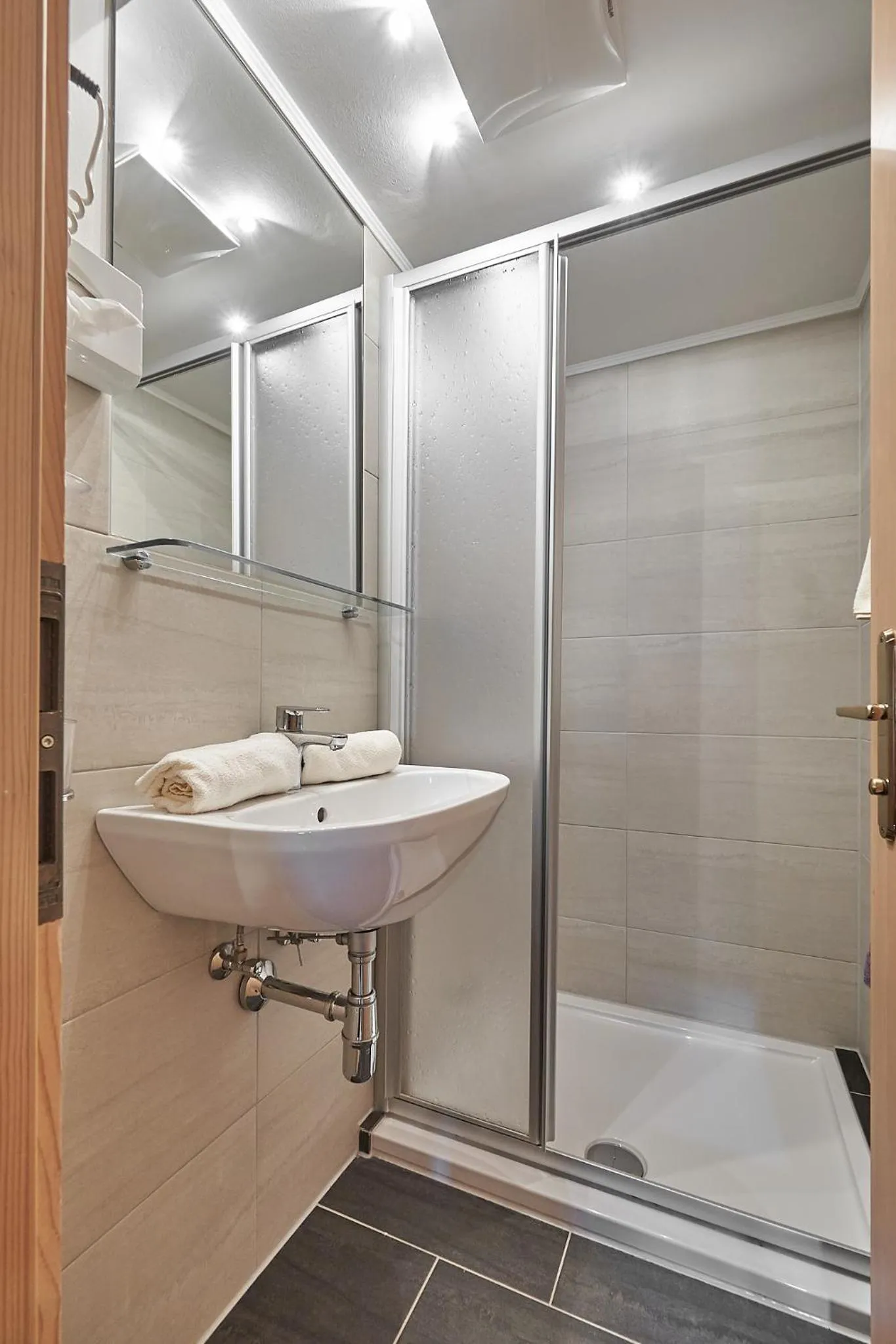 Shower in Hotel Garni Schönblick