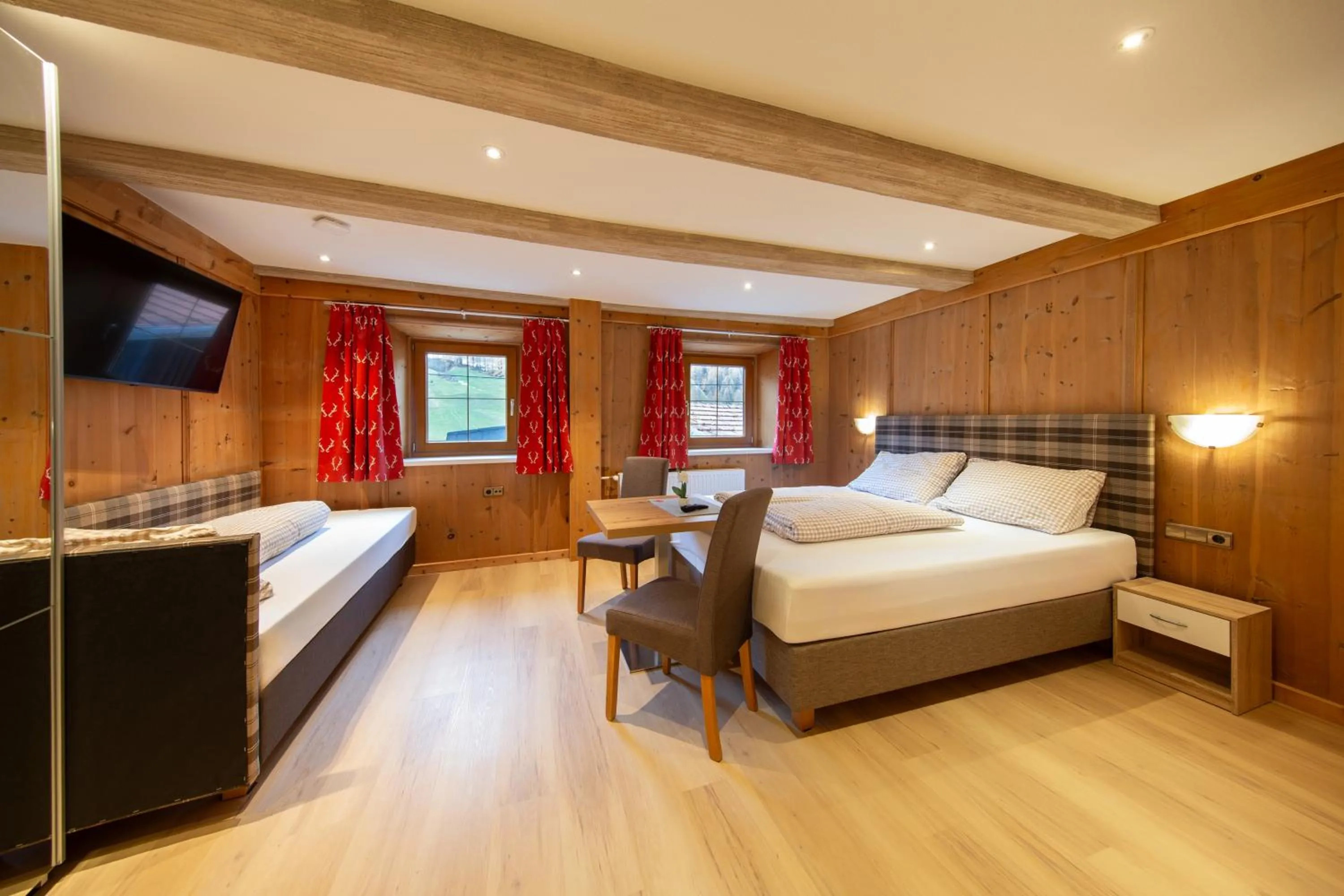 Bedroom, Bed in Hotel Garni Schönblick