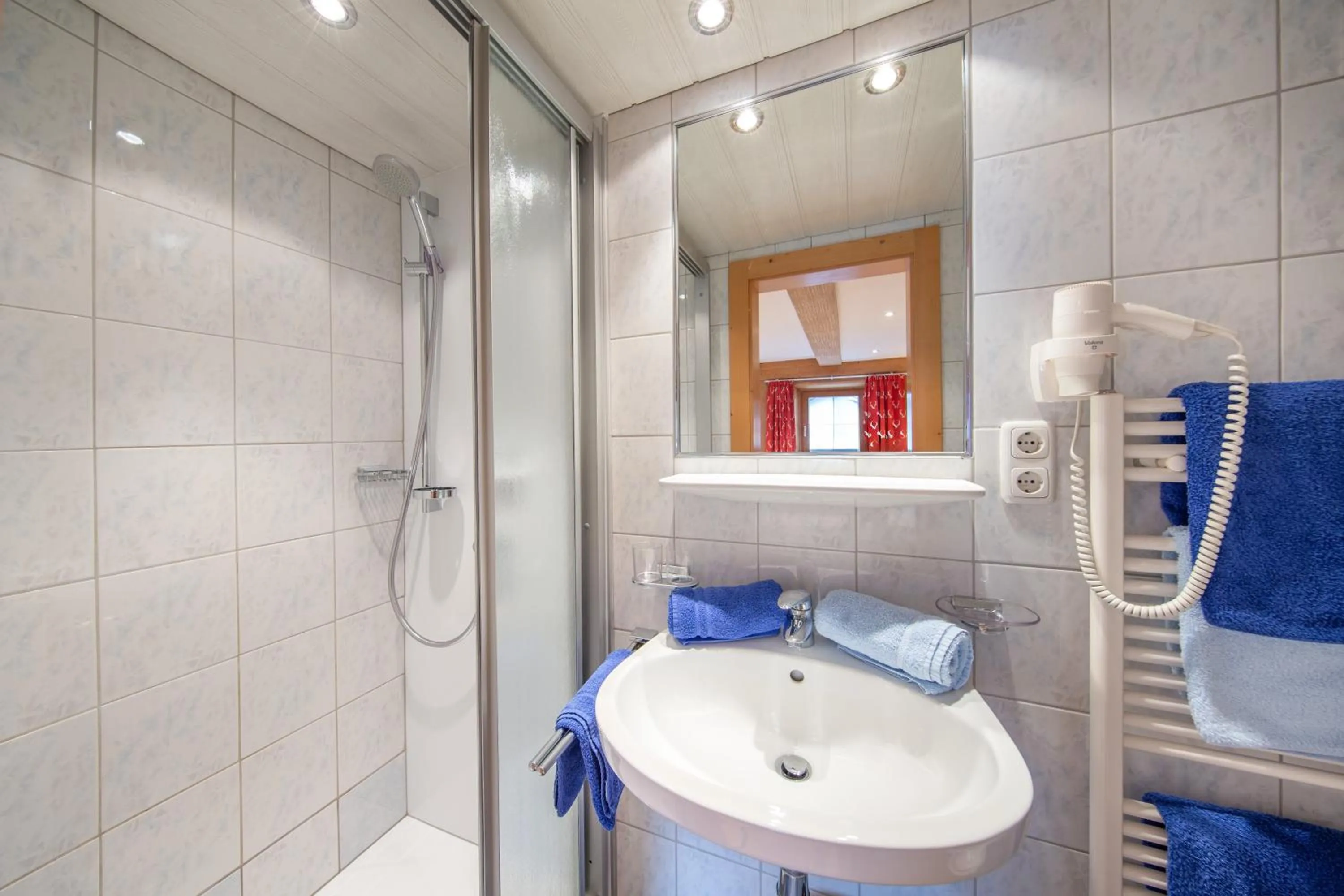 Bathroom in Hotel Garni Schönblick