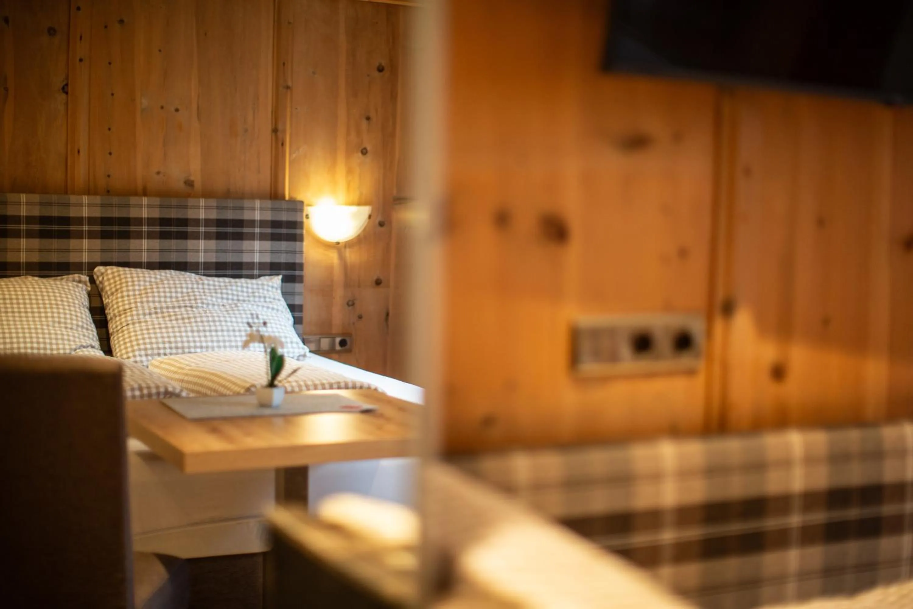 Photo of the whole room, Bed in Hotel Garni Schönblick