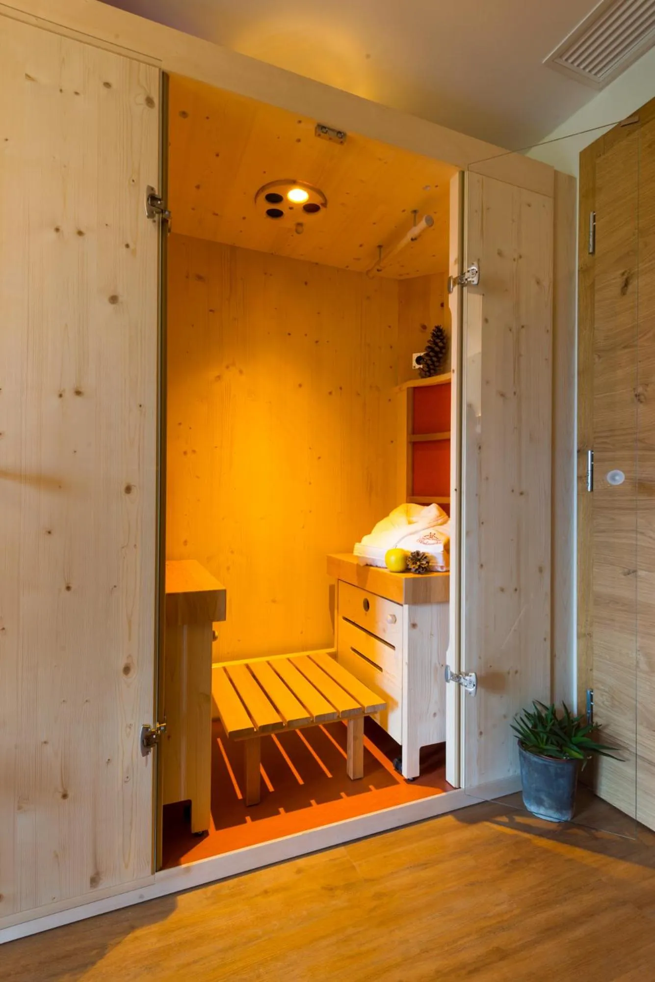 Bed in Hotel Ambassador