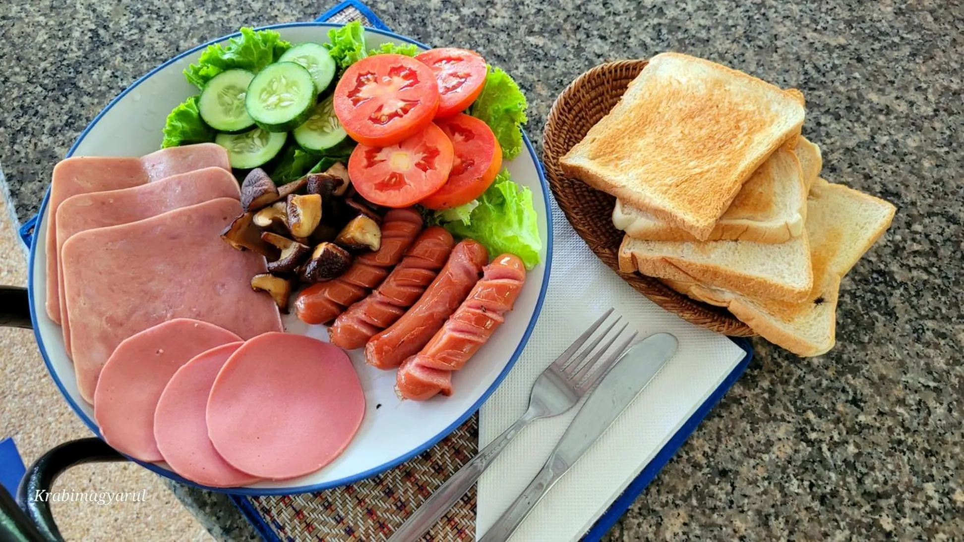 Restaurant/places to eat in Sabai Resort