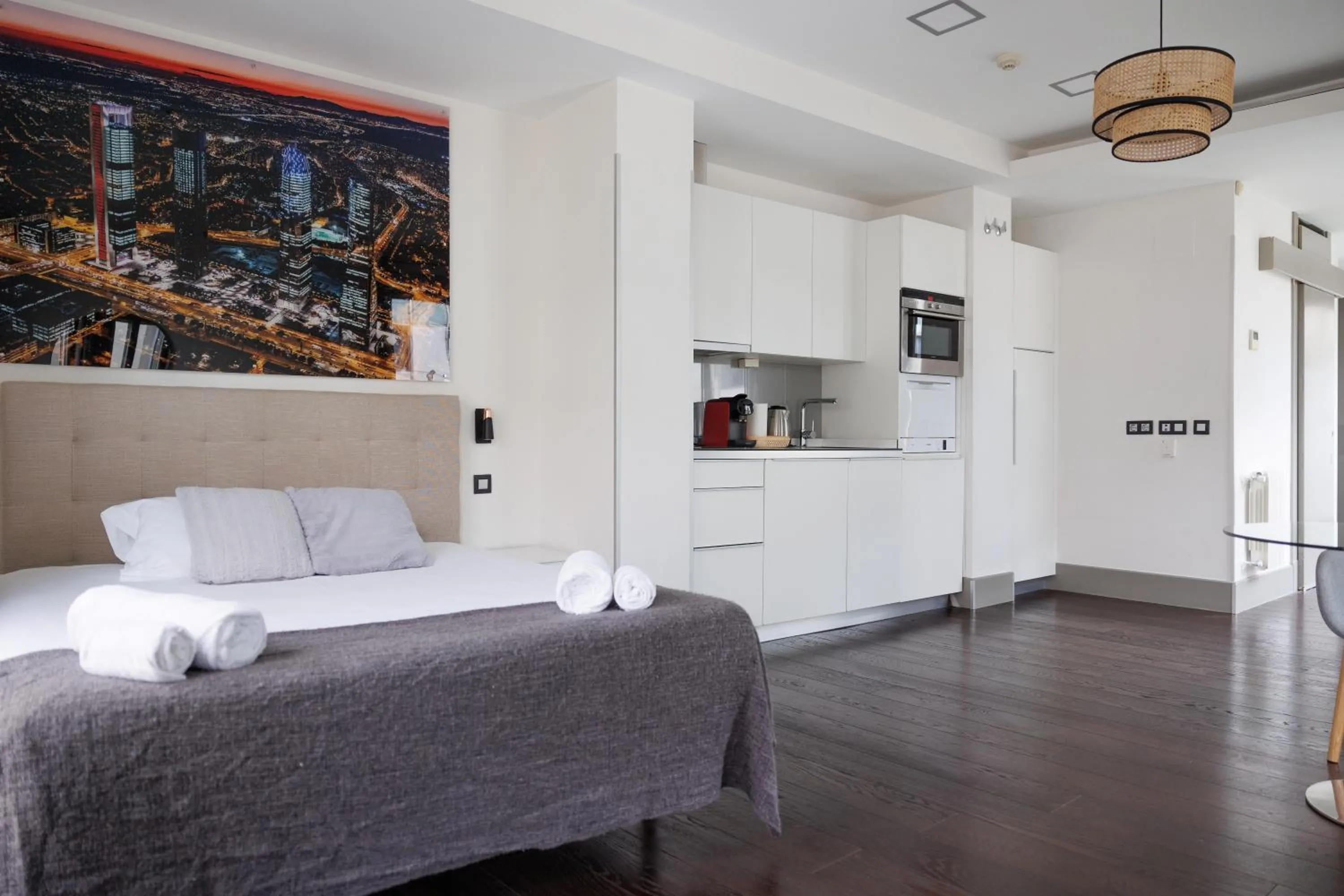 Living room in Slow Suites Gran Vía