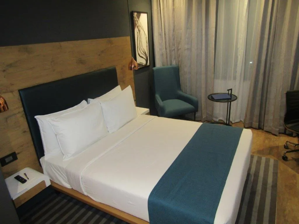 Bed in Garden Court Kitwe