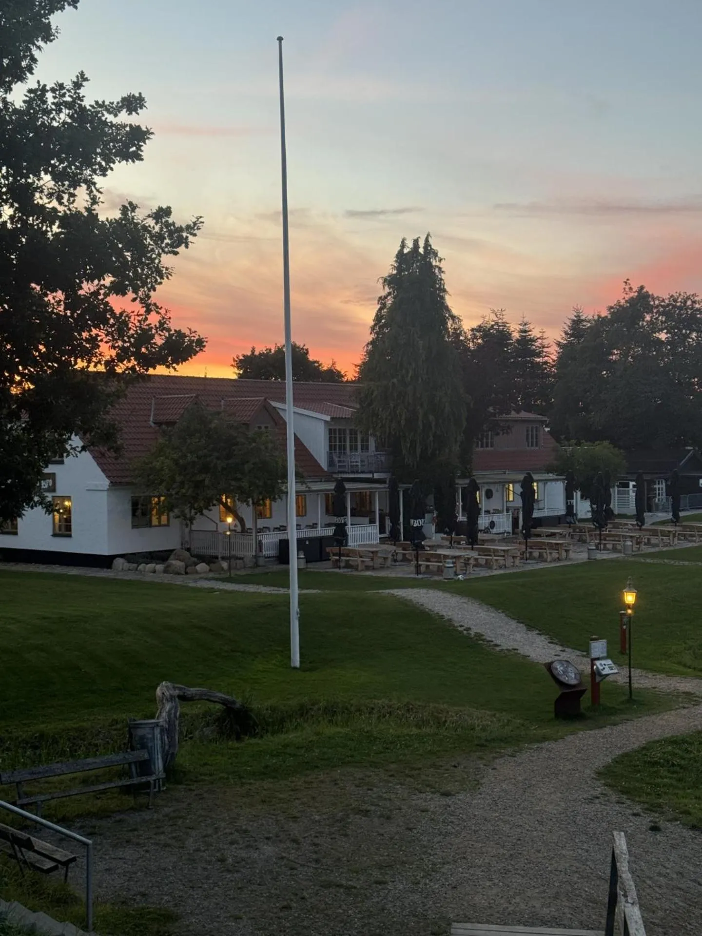 Garden in Svostrup Kro