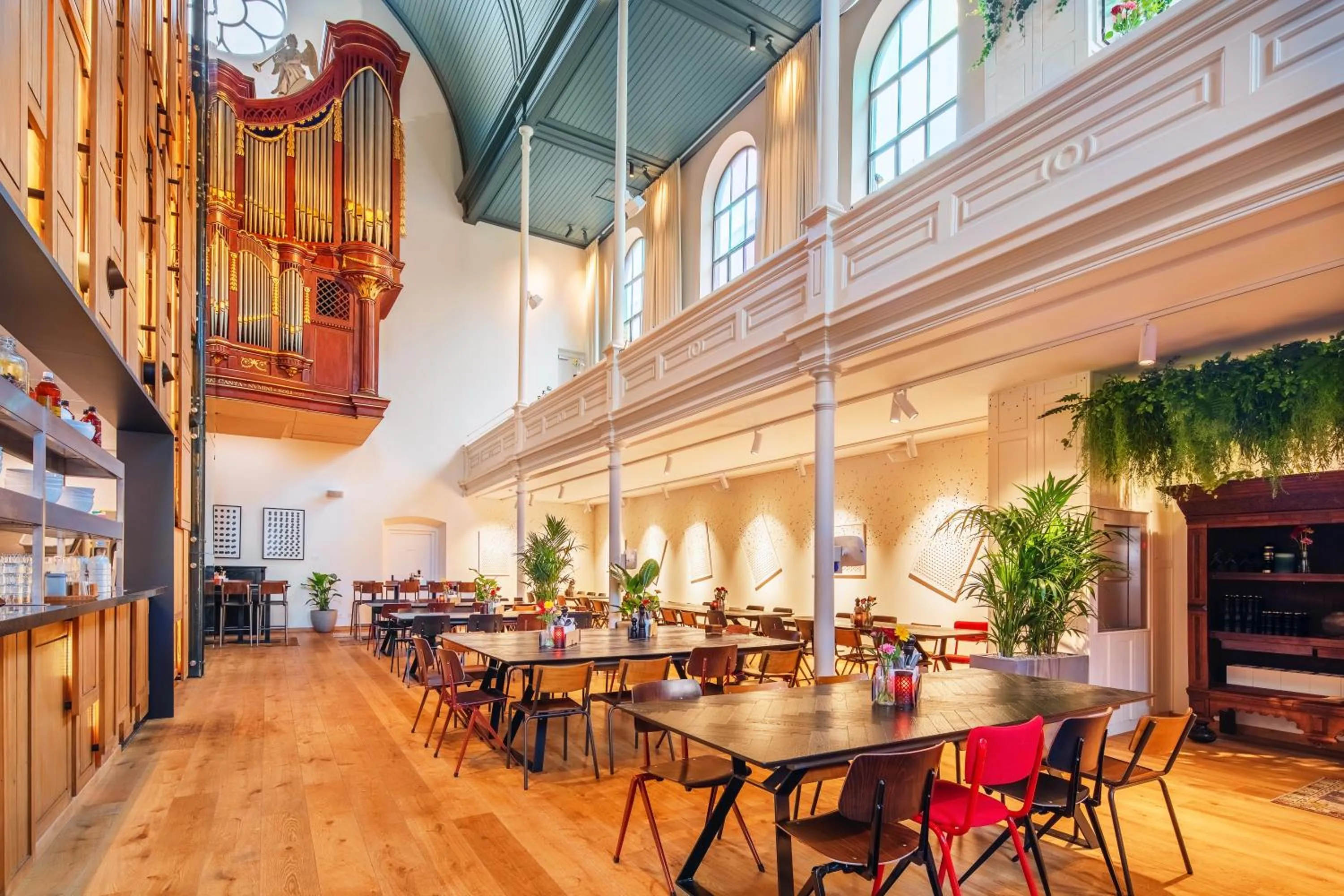 Restaurant/places to eat in Bunk Hotel Utrecht