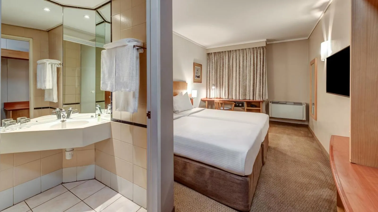 Bathroom, Bed in StayEasy Pretoria