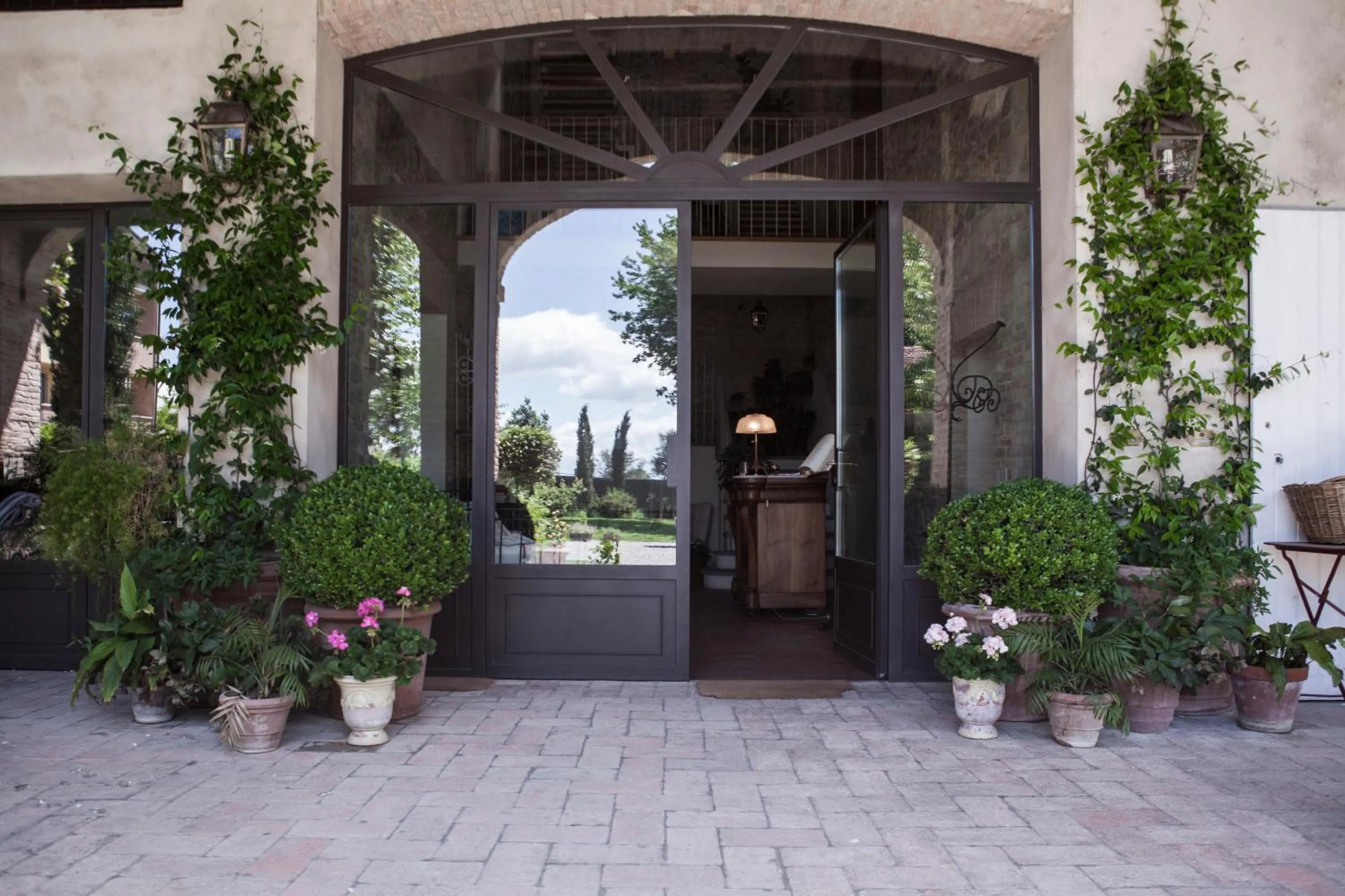 Facade/entrance in Villino di Porporano