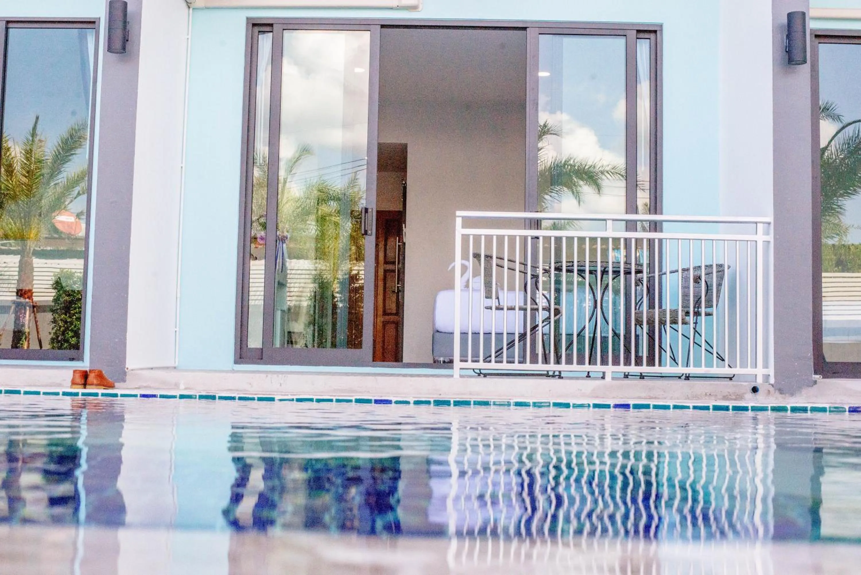 Swimming pool in Baan Yamoo Ranong