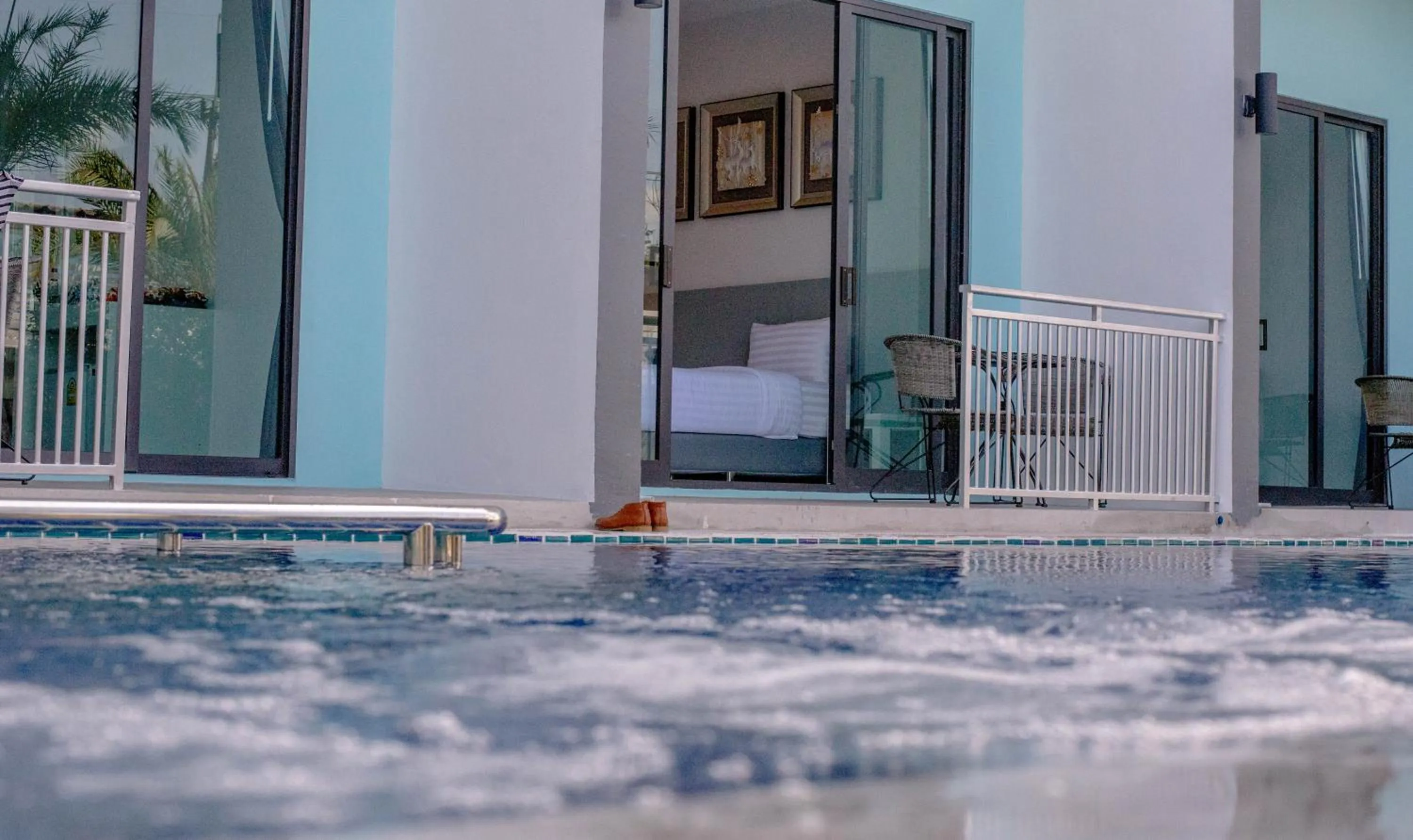 Swimming pool in Baan Yamoo Ranong