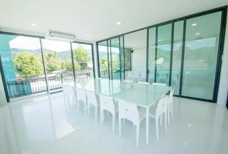 Restaurant/places to eat in Baan Yamoo Ranong